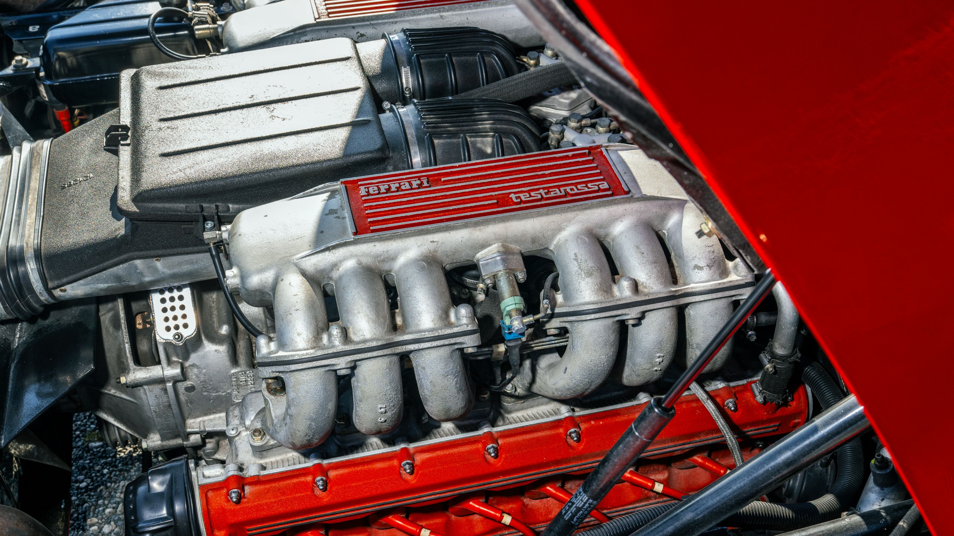 Ferrari Testarossa engine