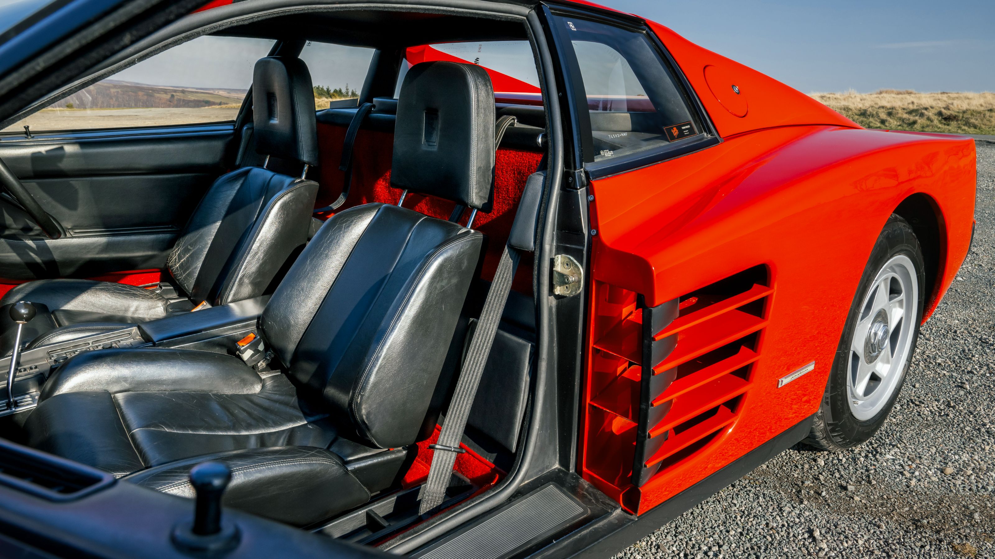 Ferrari Testarossa details