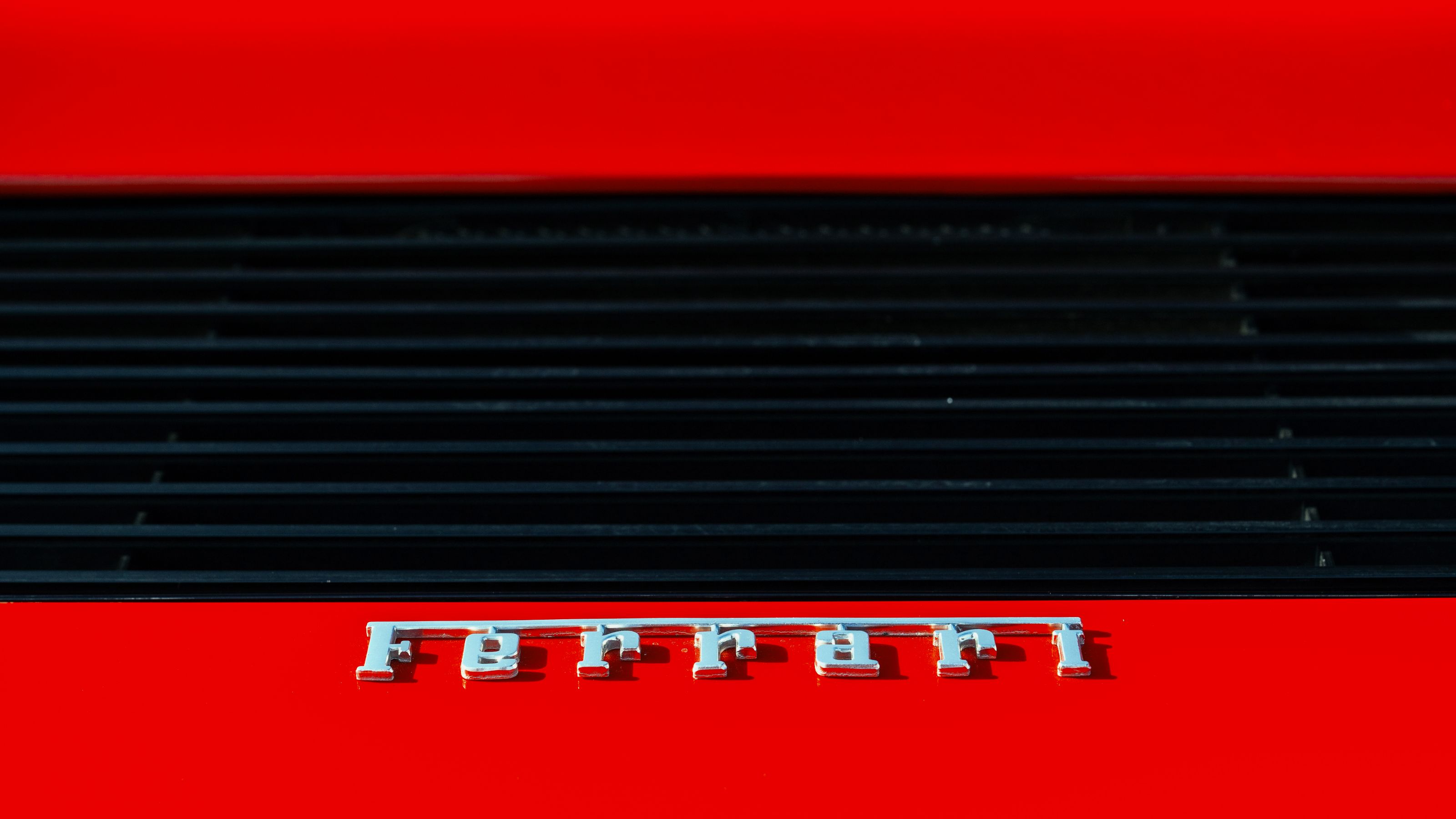 Ferrari Testarossa details