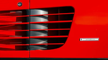 Ferrari Testarossa details