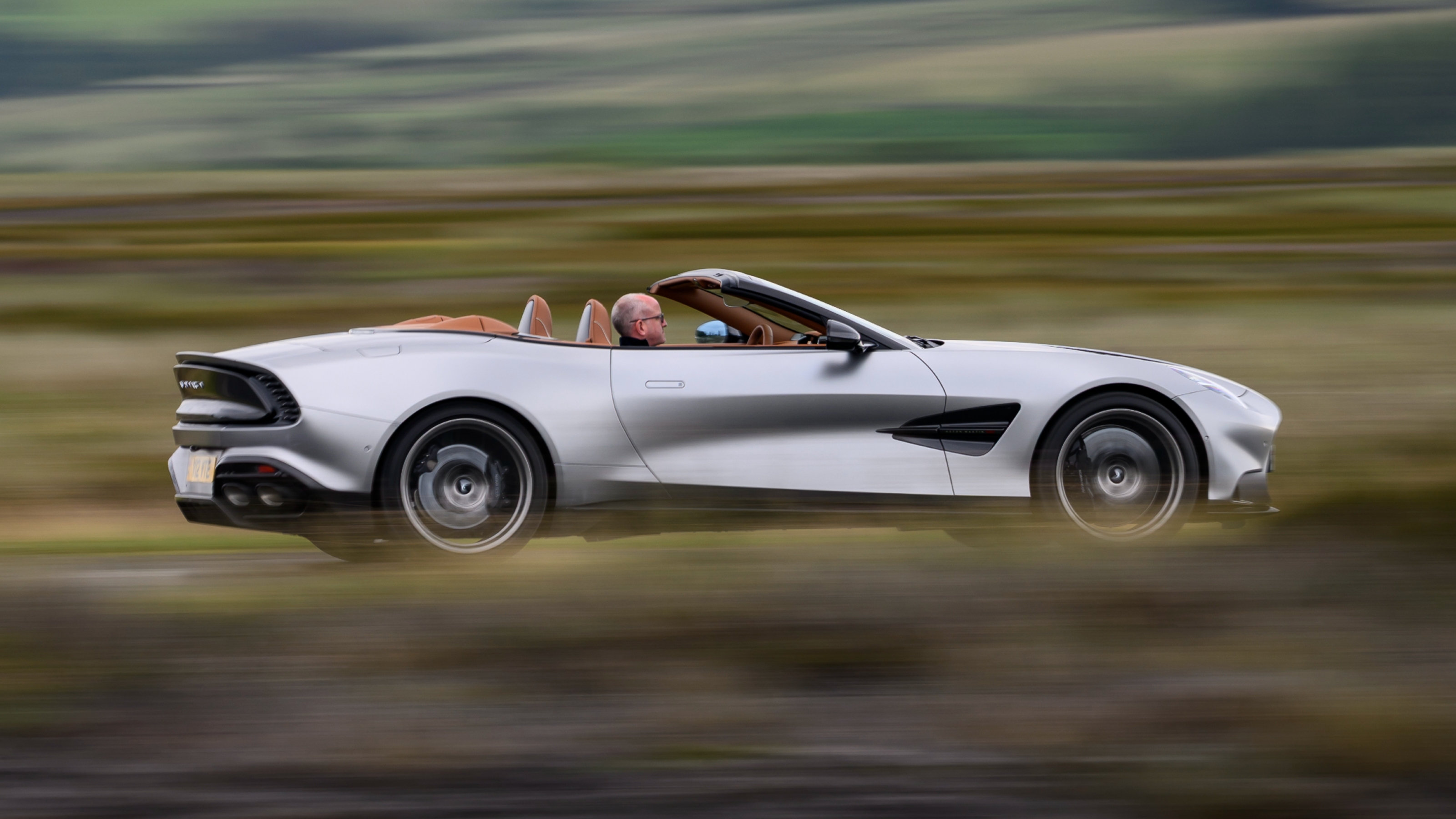 Aston Martin Vanquish Volante rear