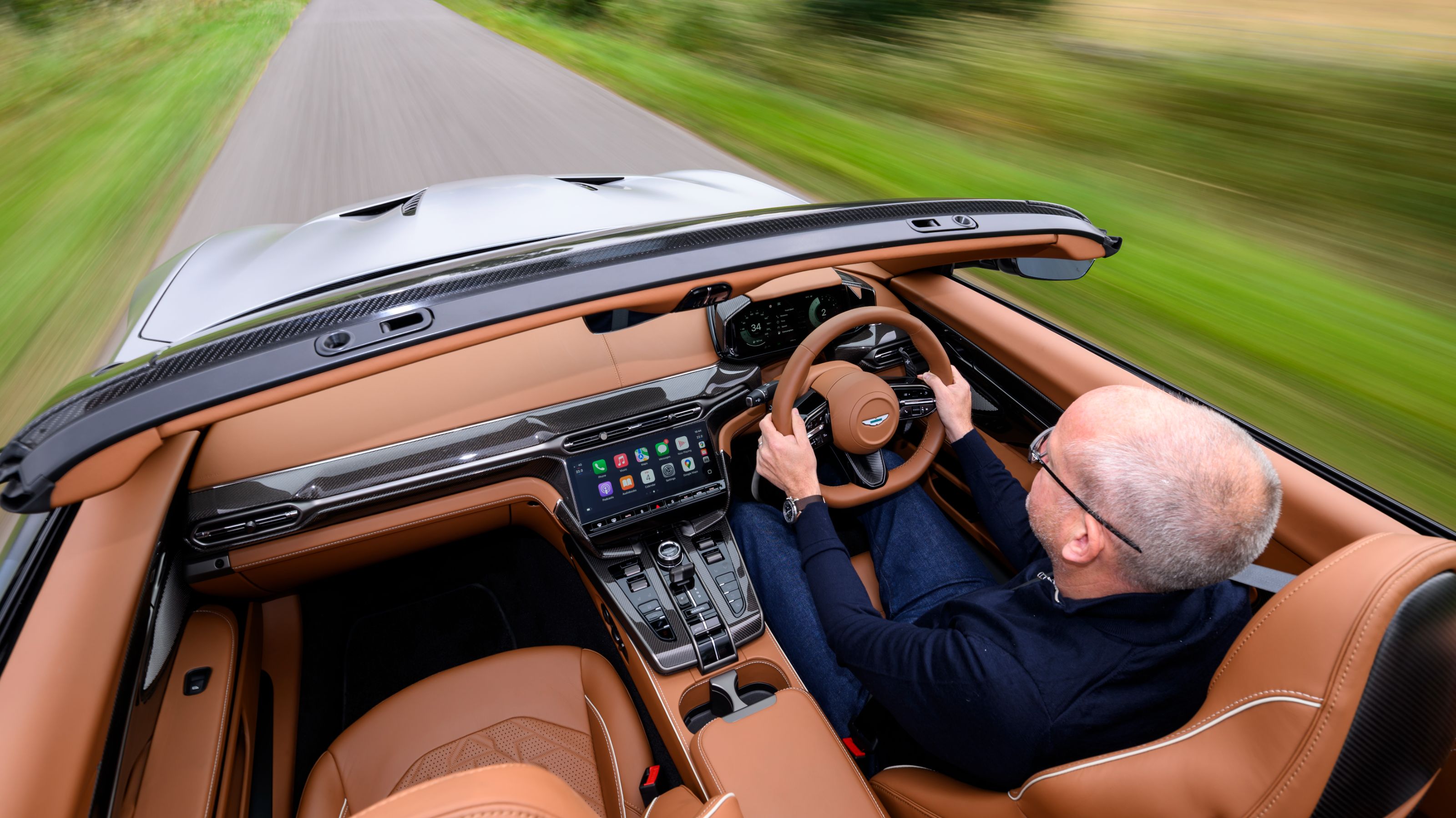 Aston Martin Vanquish Volante interior