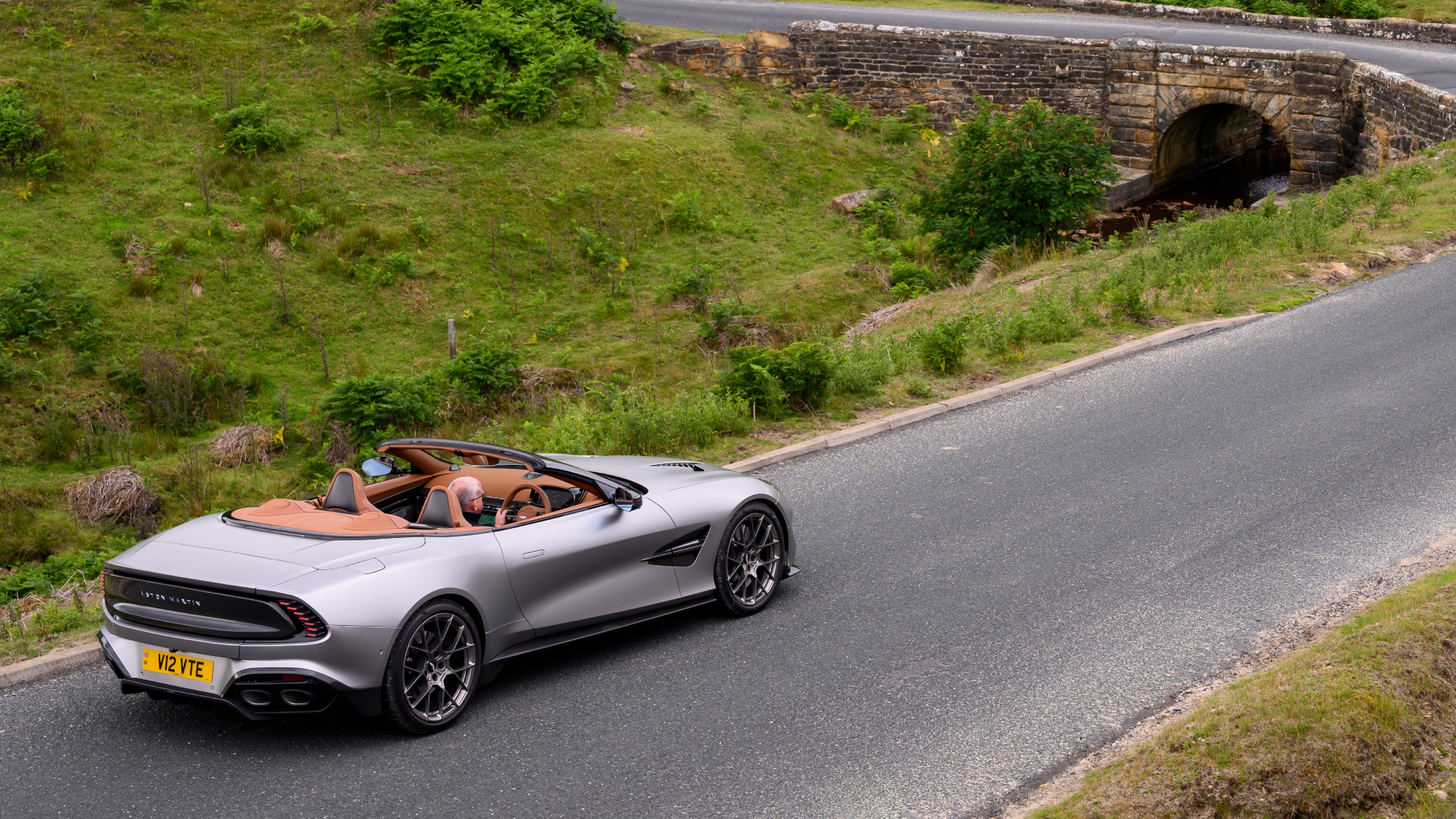 Aston Martin Vanquish Volante rear