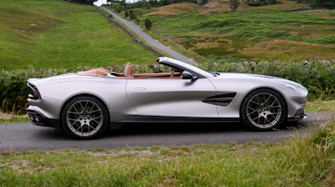 Aston Martin Vanquish Volante side