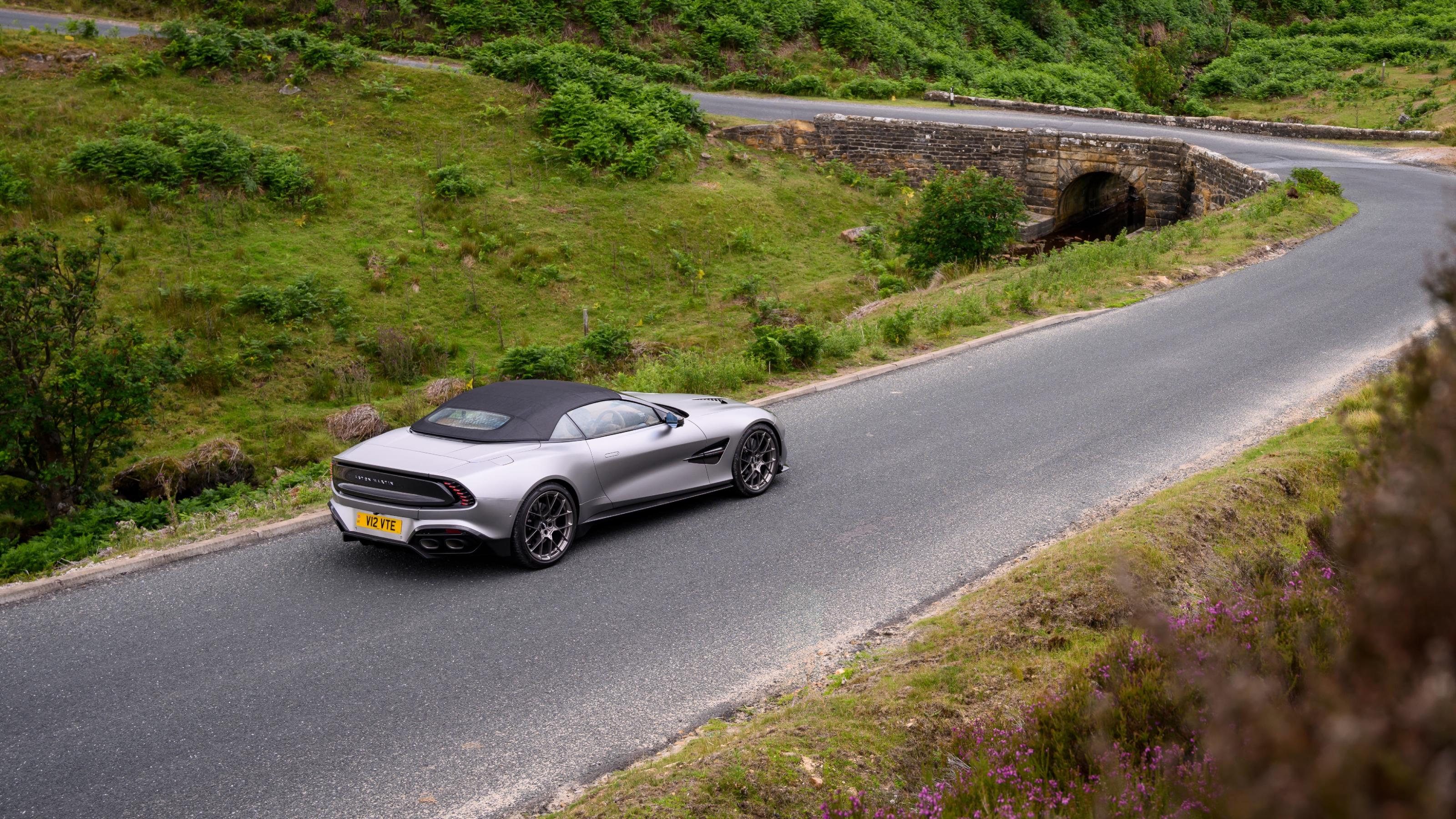 Aston Martin Vanquish Volante rear