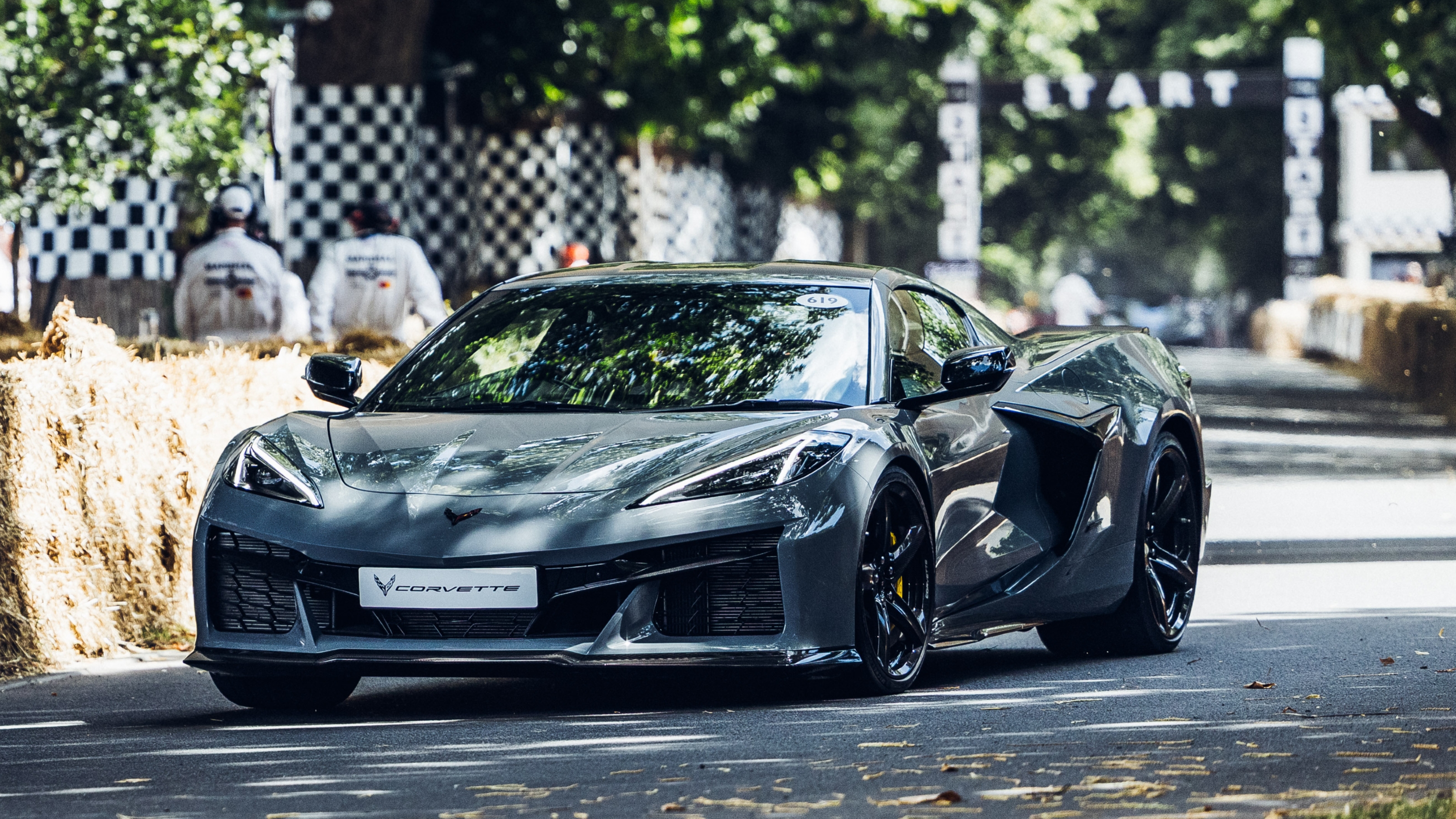Corvette E-Ray_FOS