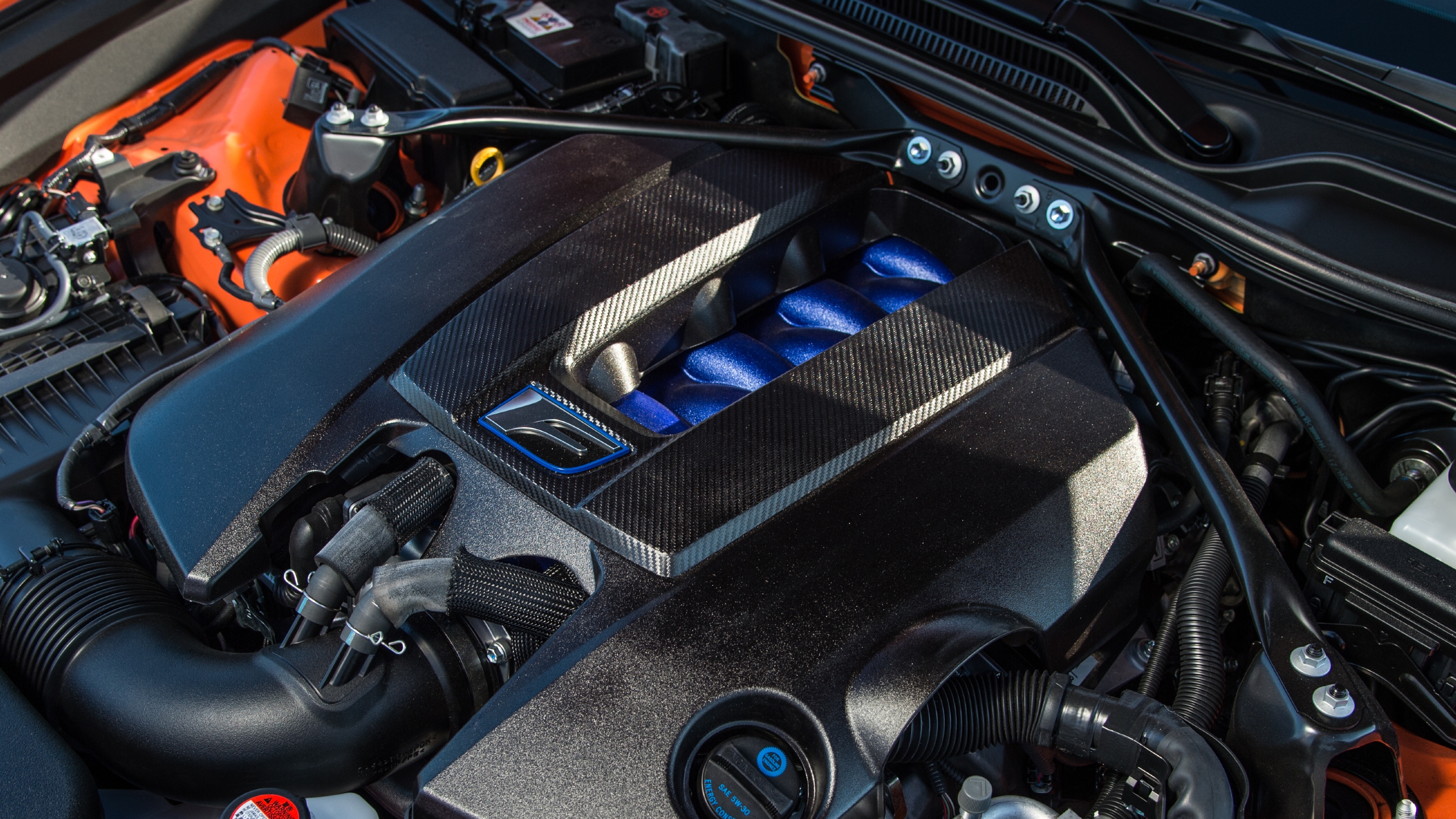 Lexus V8 engine