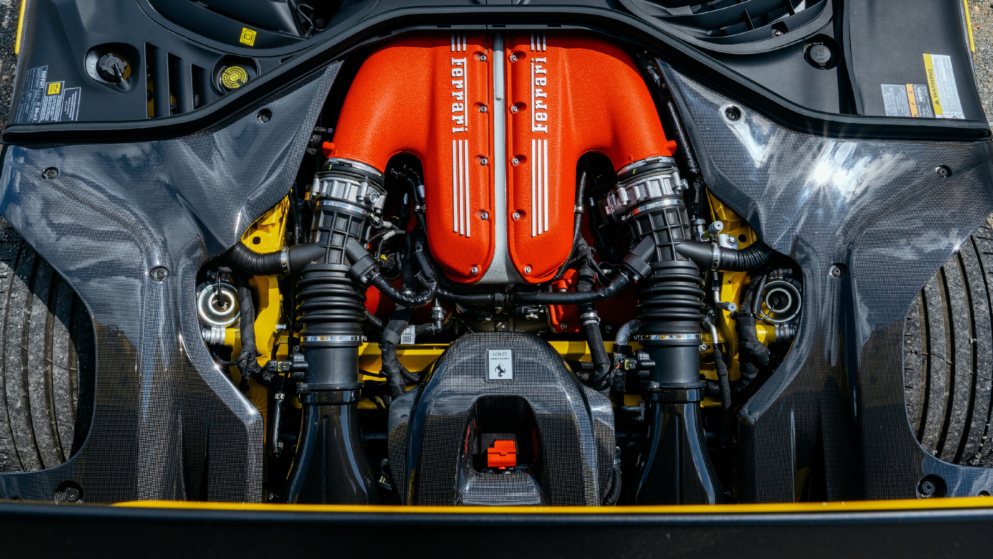 Ferrari 12 Cilindri engine