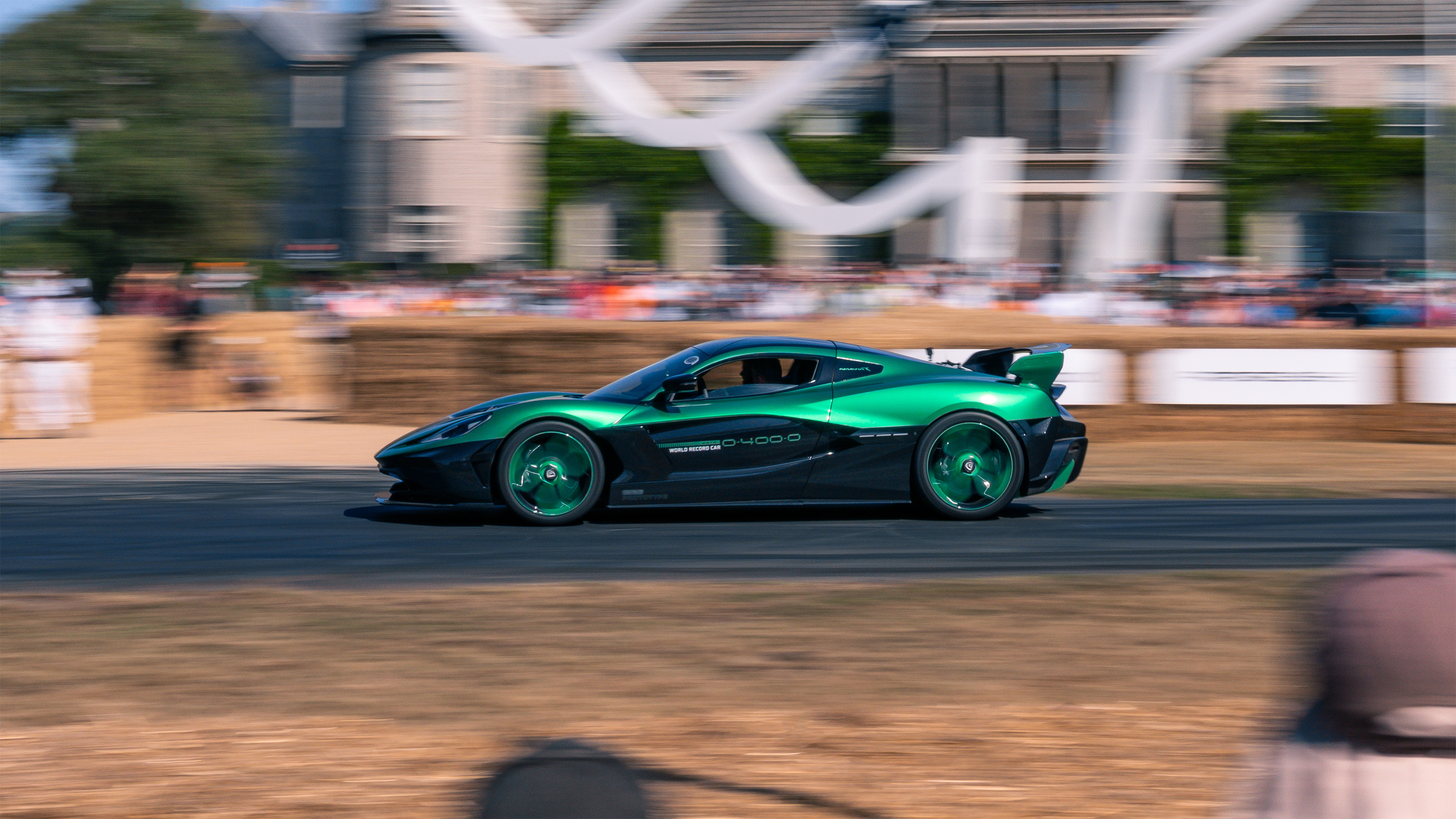 Rimac Nevera R 