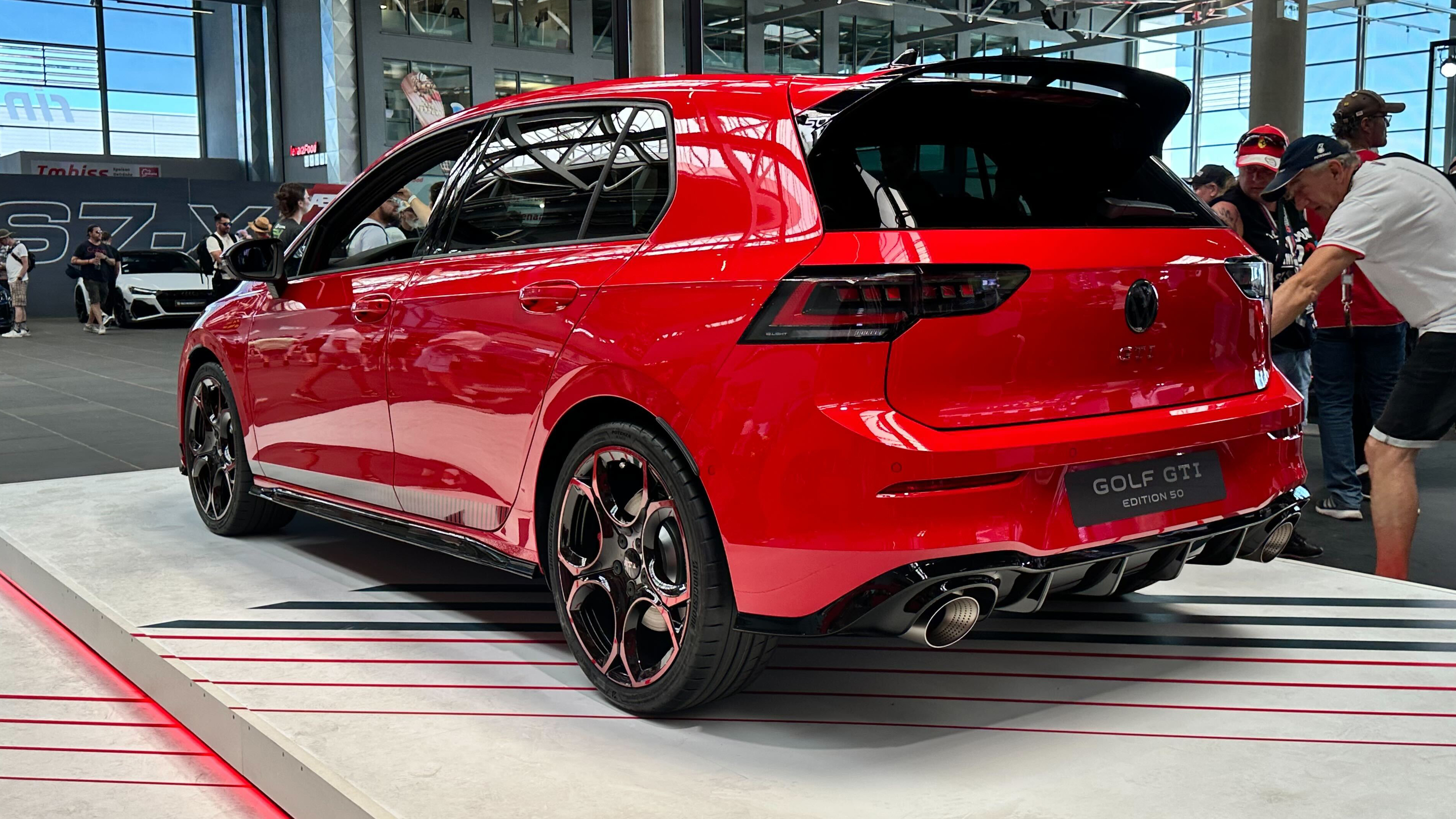 Volkswagen Golf GTI Edition 50