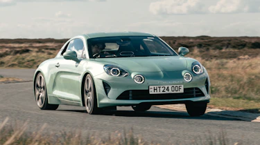 Alpine A110 – front