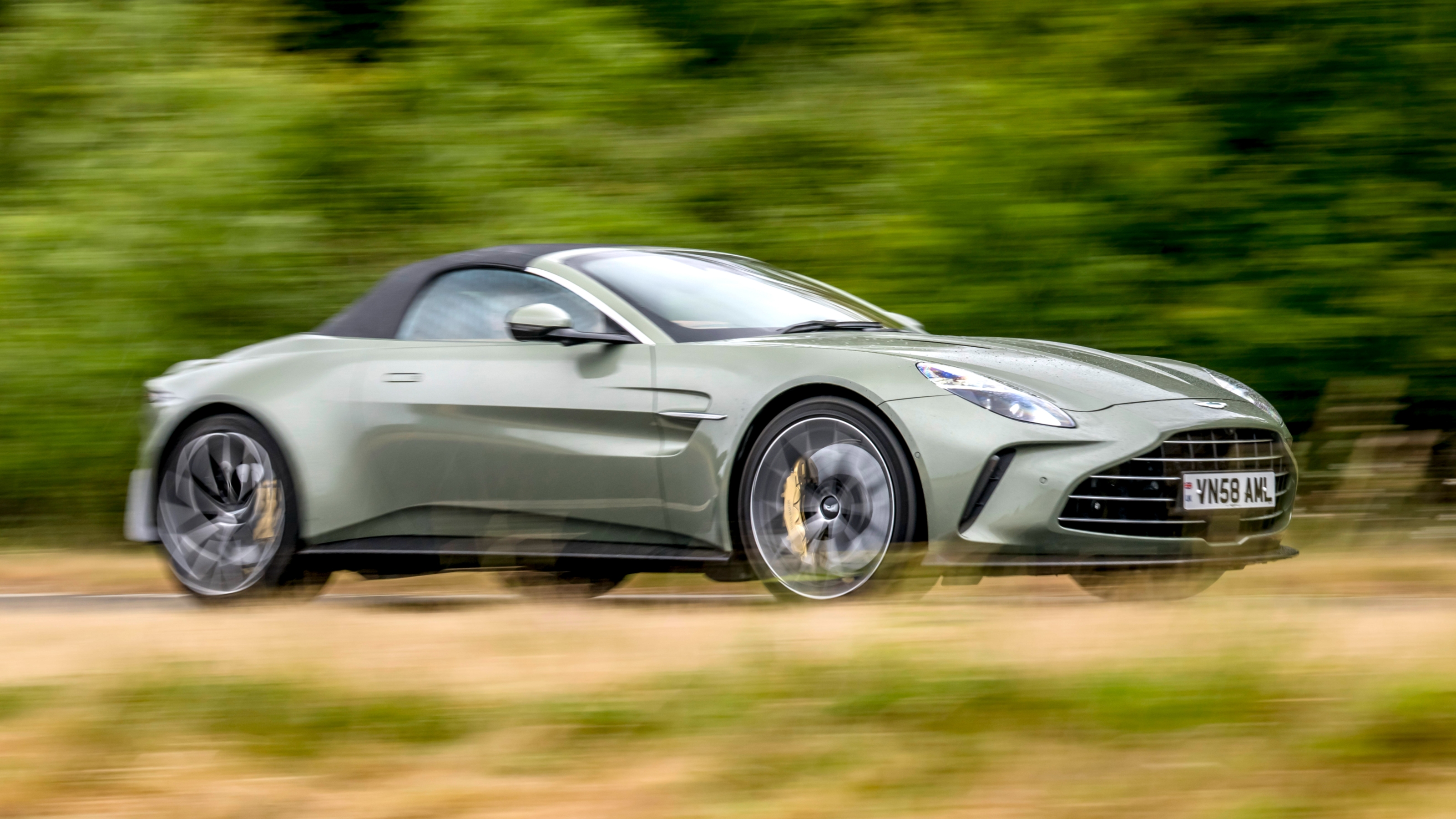 Vantage Roadster evo