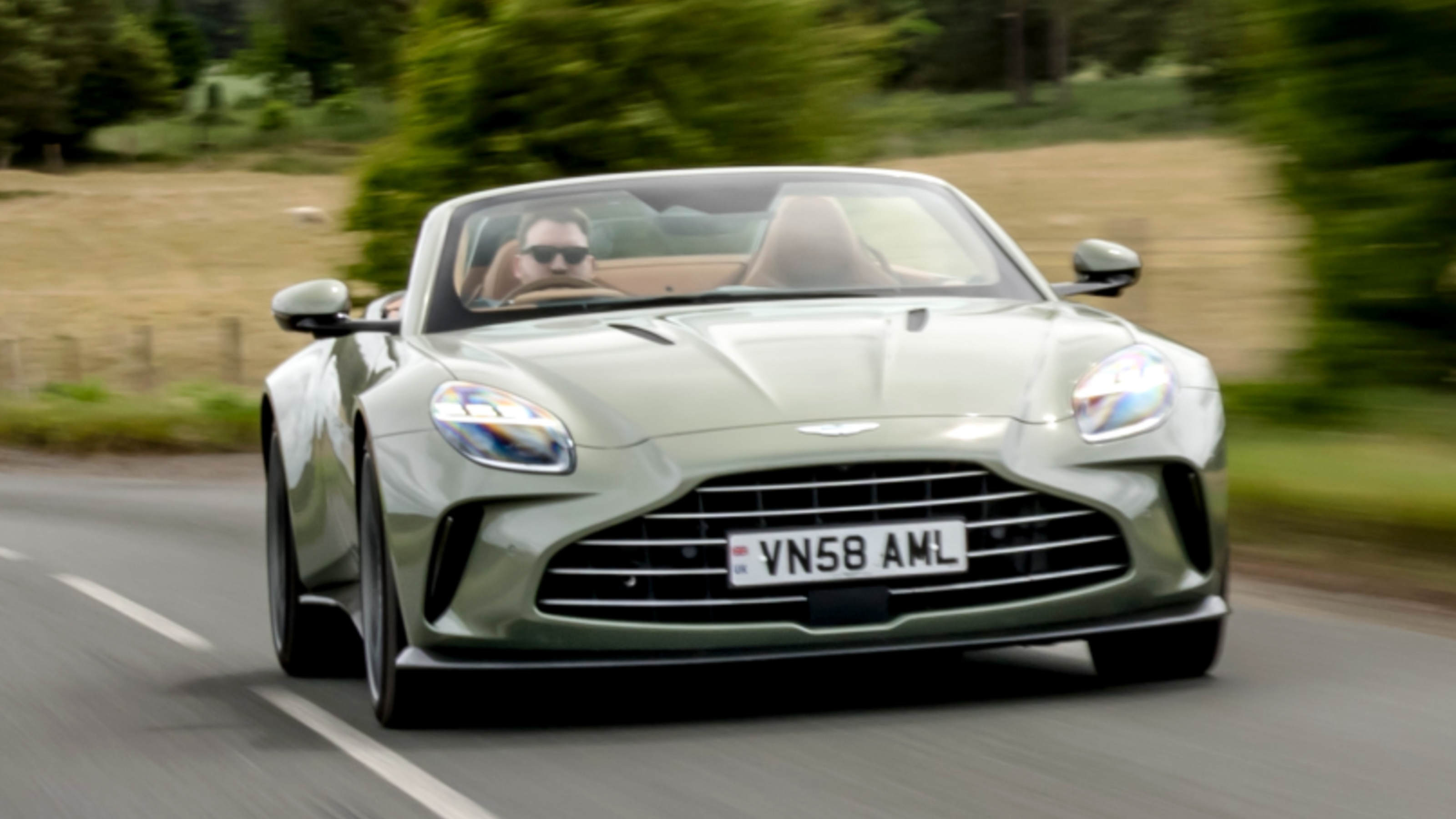Aston Martin Vantage Roadster front
