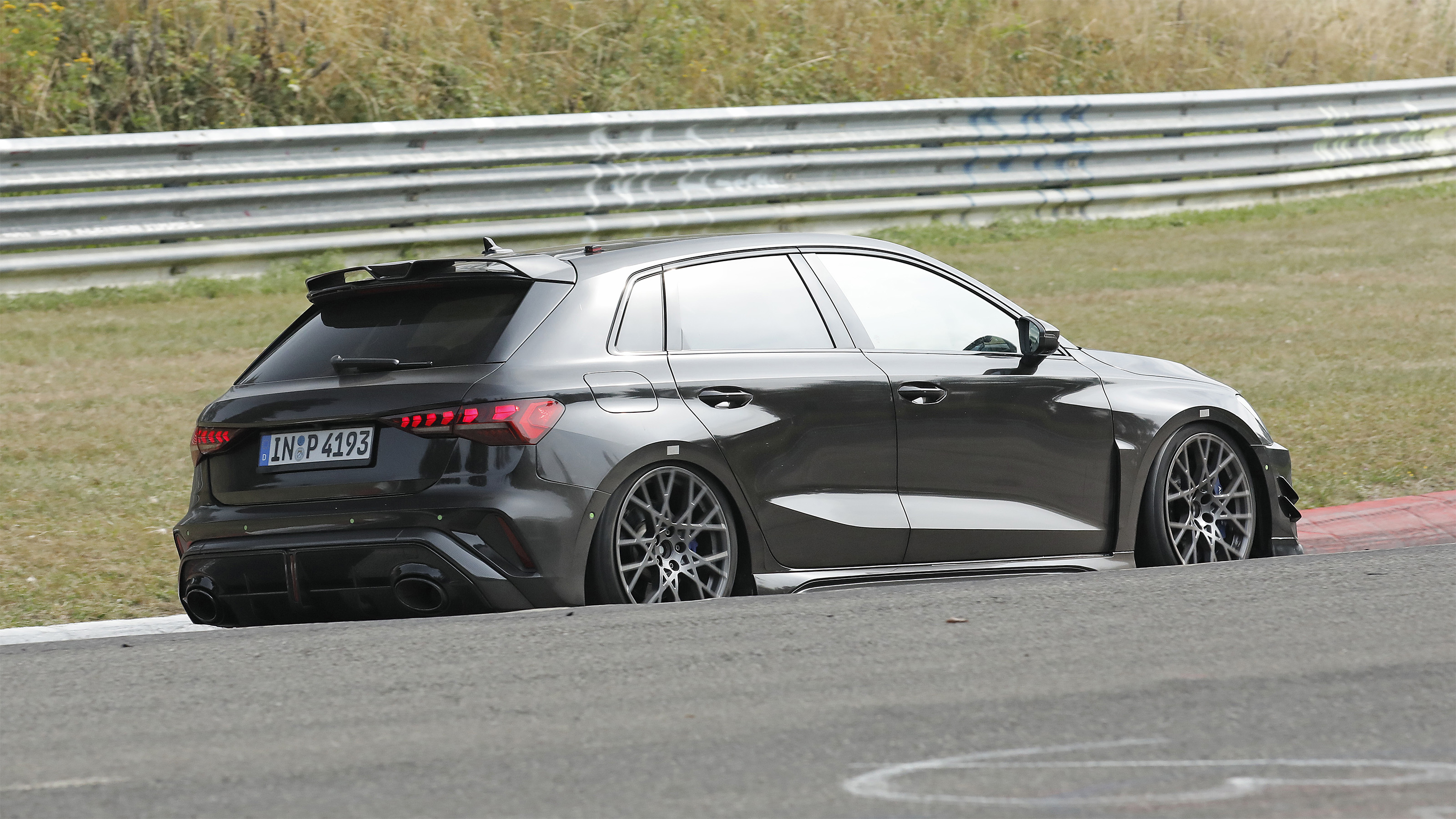 Audi RS3 GT – side