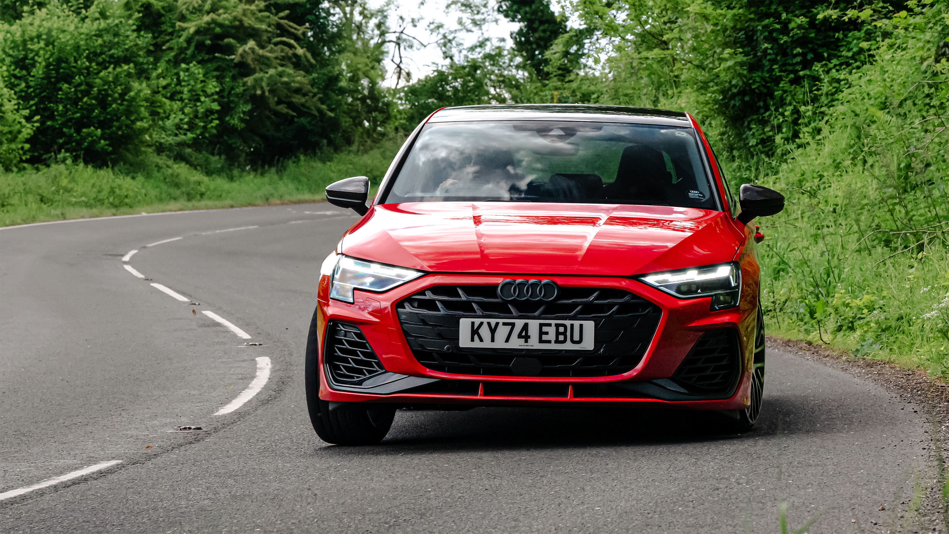 Audi S3 v BMW M235