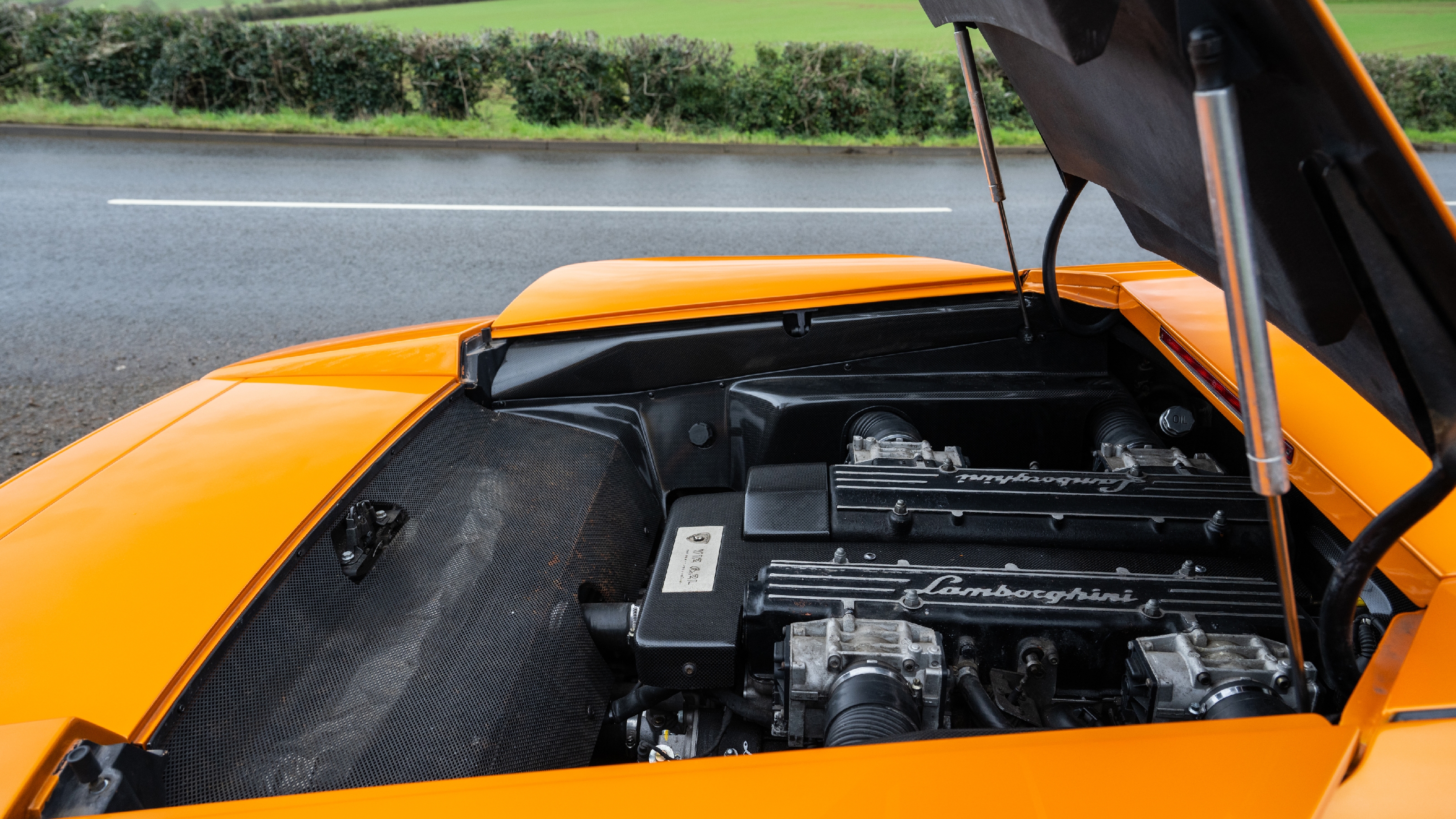 Lamborghini Murciélago engine