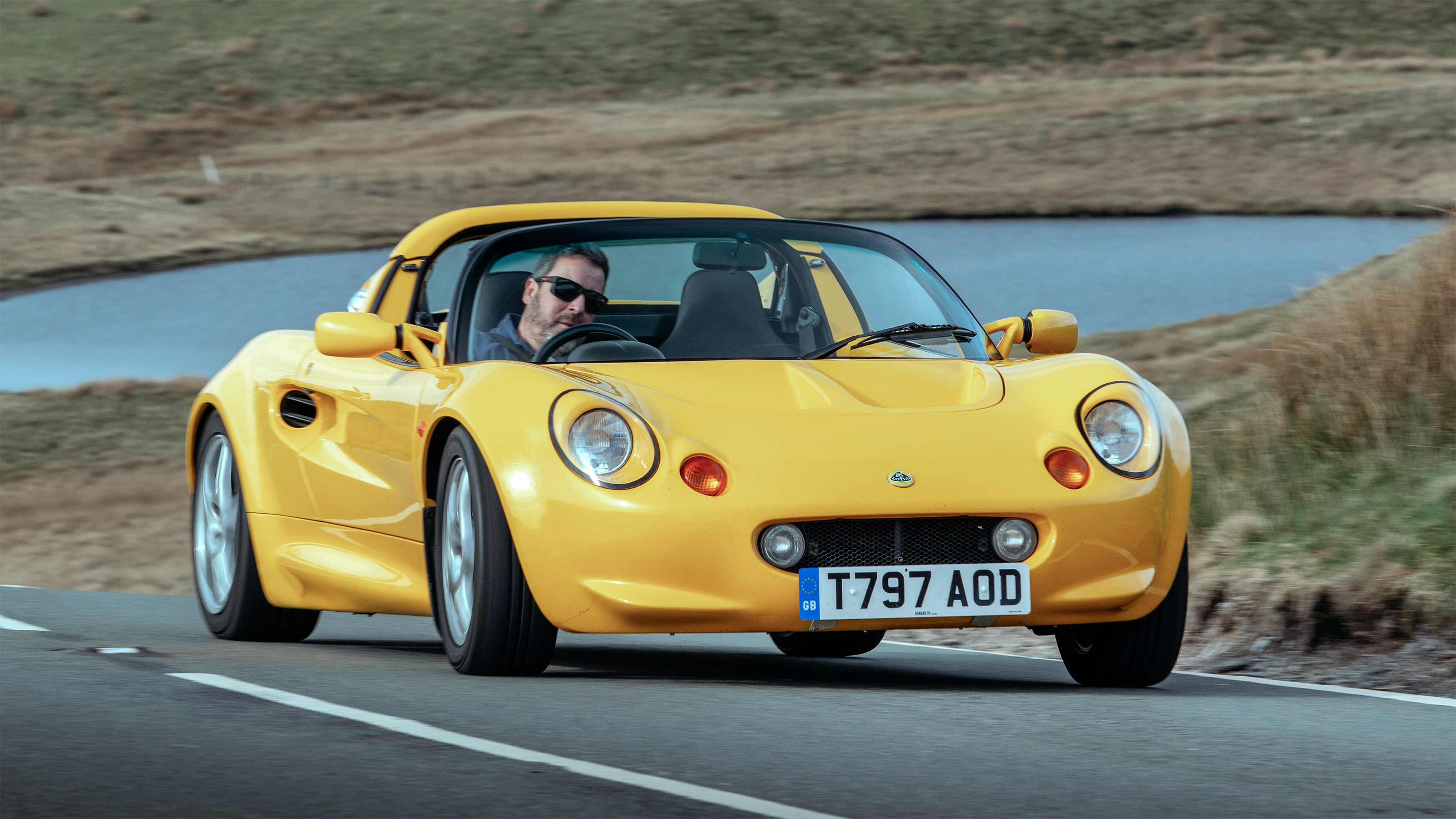 Lotus Elise S1 – front