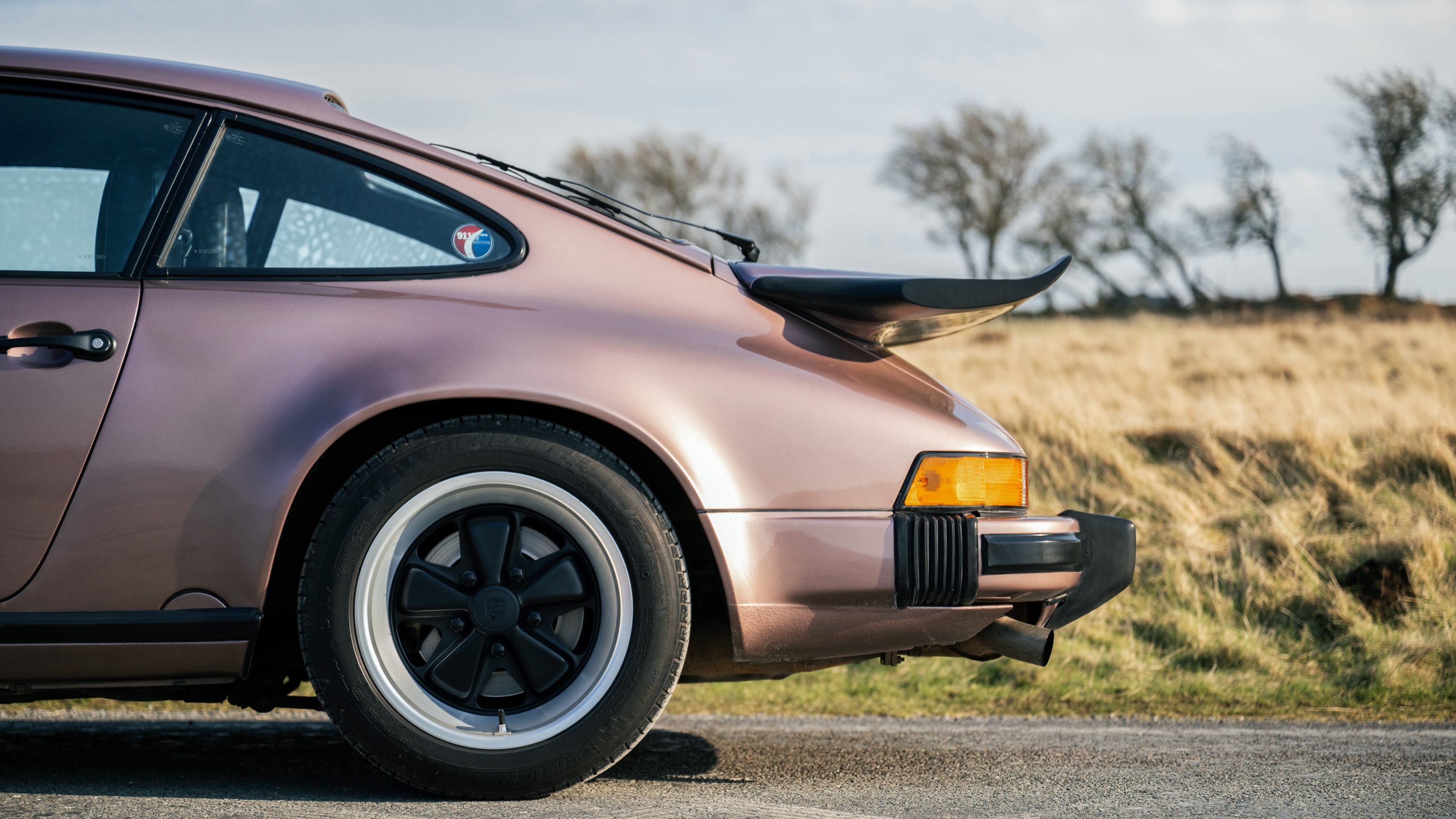Porsche 911 3.2 Carrera wing