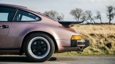 Porsche 911 3.2 Carrera wing