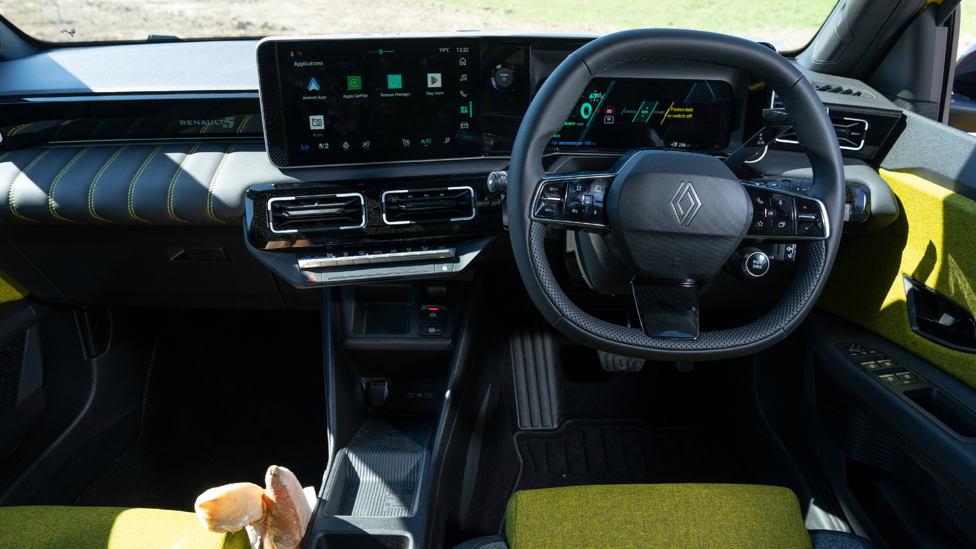 Renault 5 interior