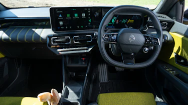 Renault 5 interior