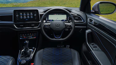 Volkswagen T-Roc R – interior