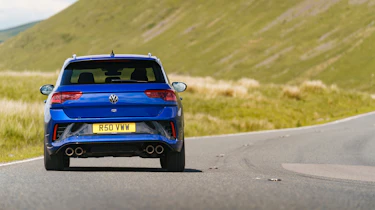 Volkswagen T-Roc R – rear