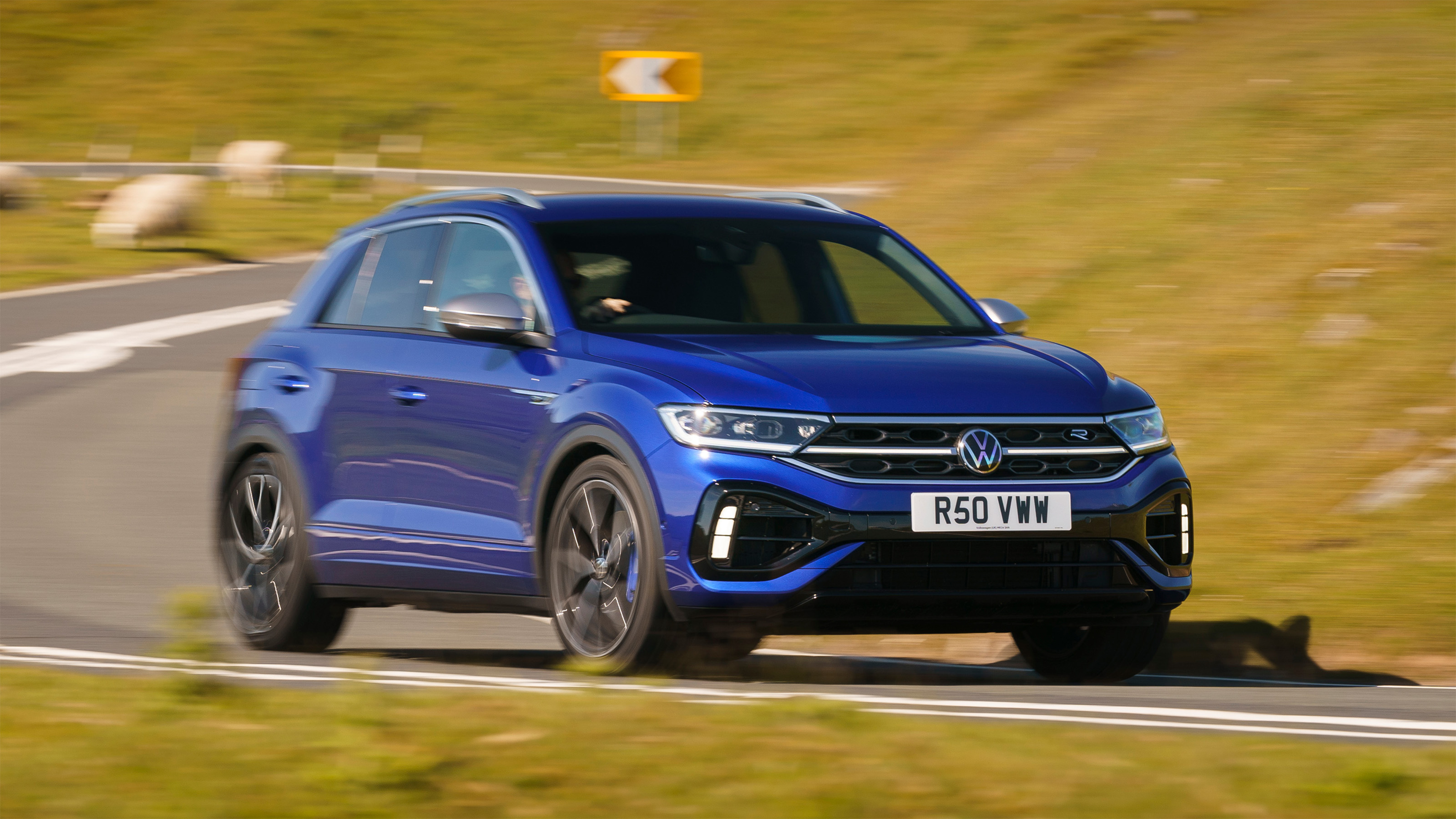 Volkswagen T-Roc R – front
