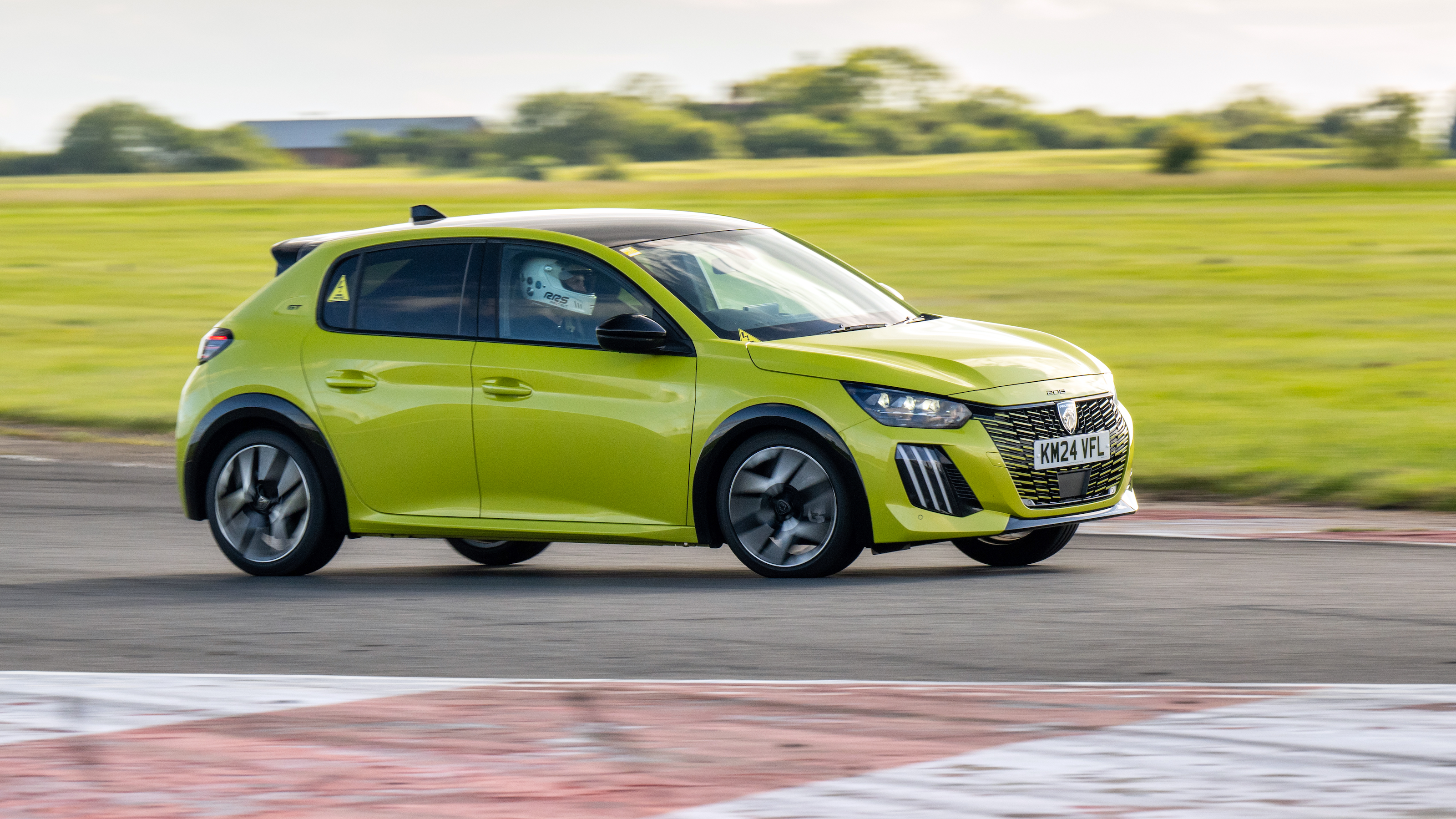 evo Fast Fleet Peugeot 208 GT