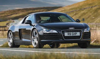 Audi R8 V8