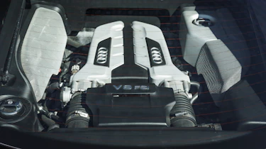 Audi R8 V8