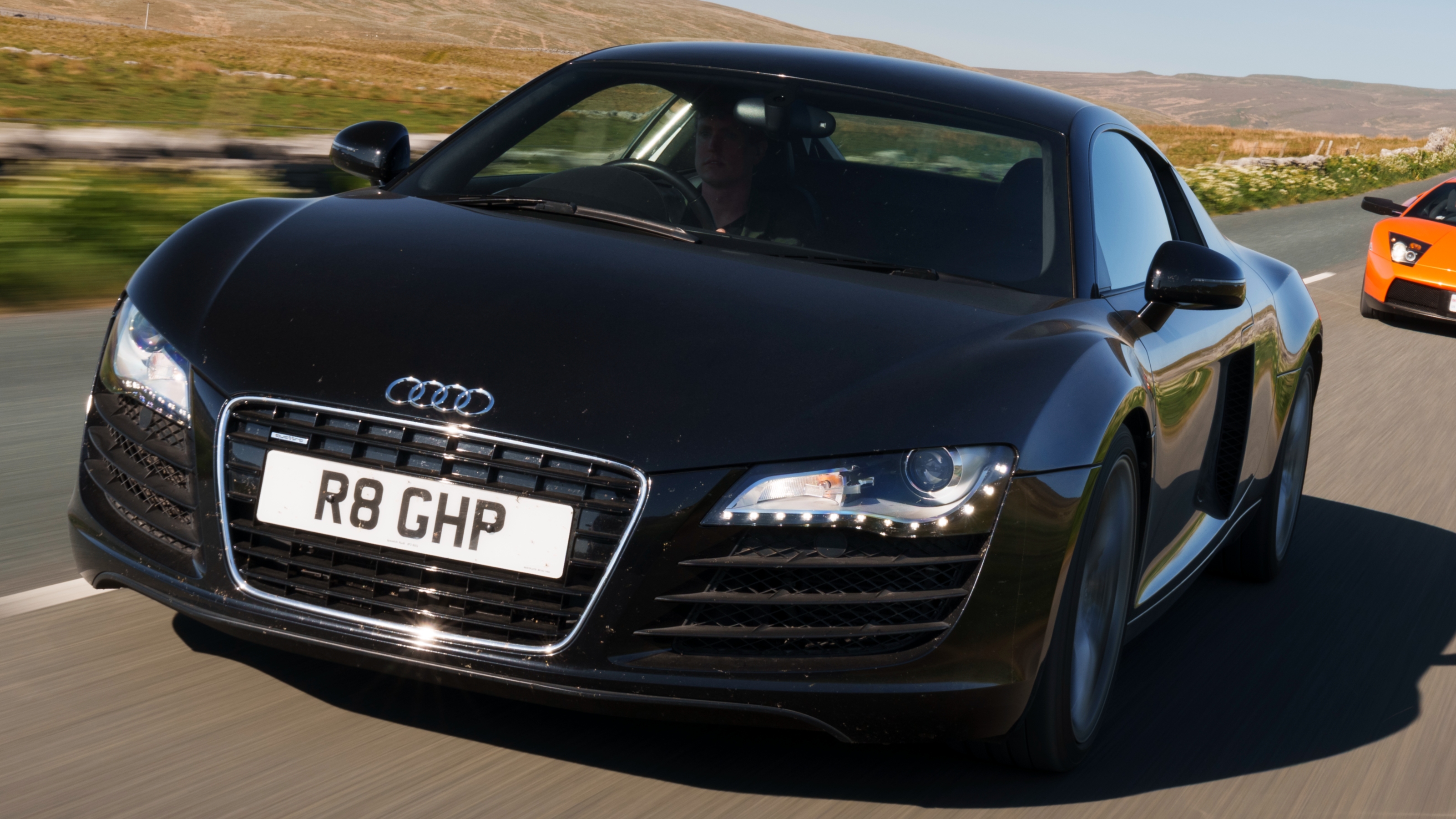 Audi R8 V8