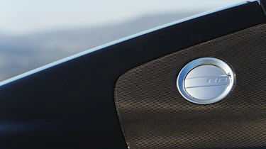 Audi R8 V8
