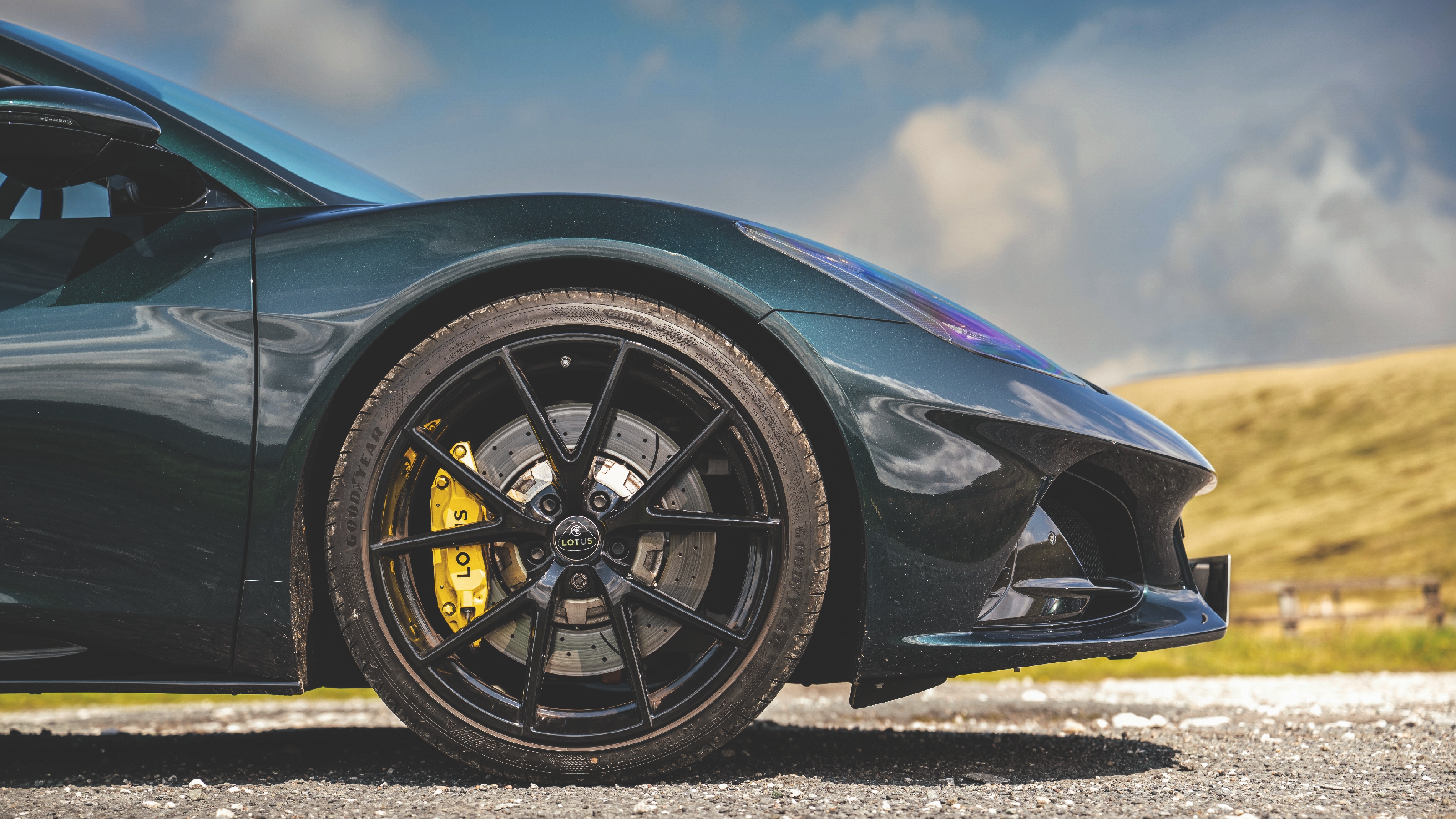 Lotus Emira Turbo SE