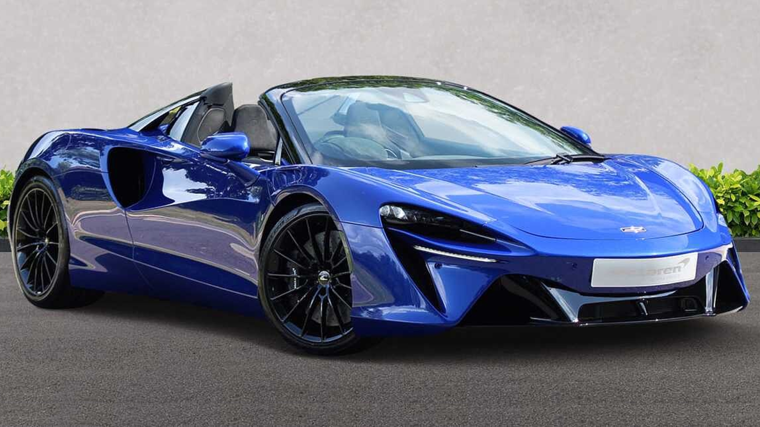 McLaren Artura Spider