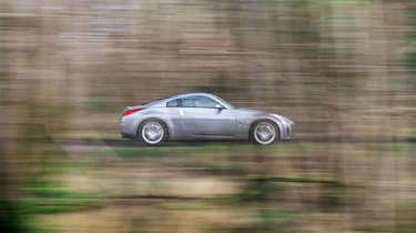 Nissan 350Z - side