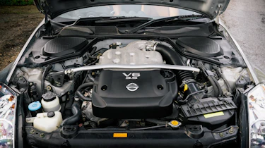 Nissan 350Z - engine