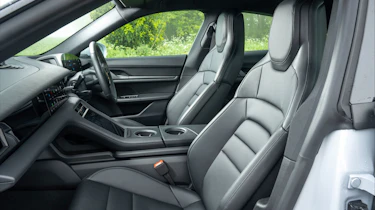 Porsche Taycan rwd