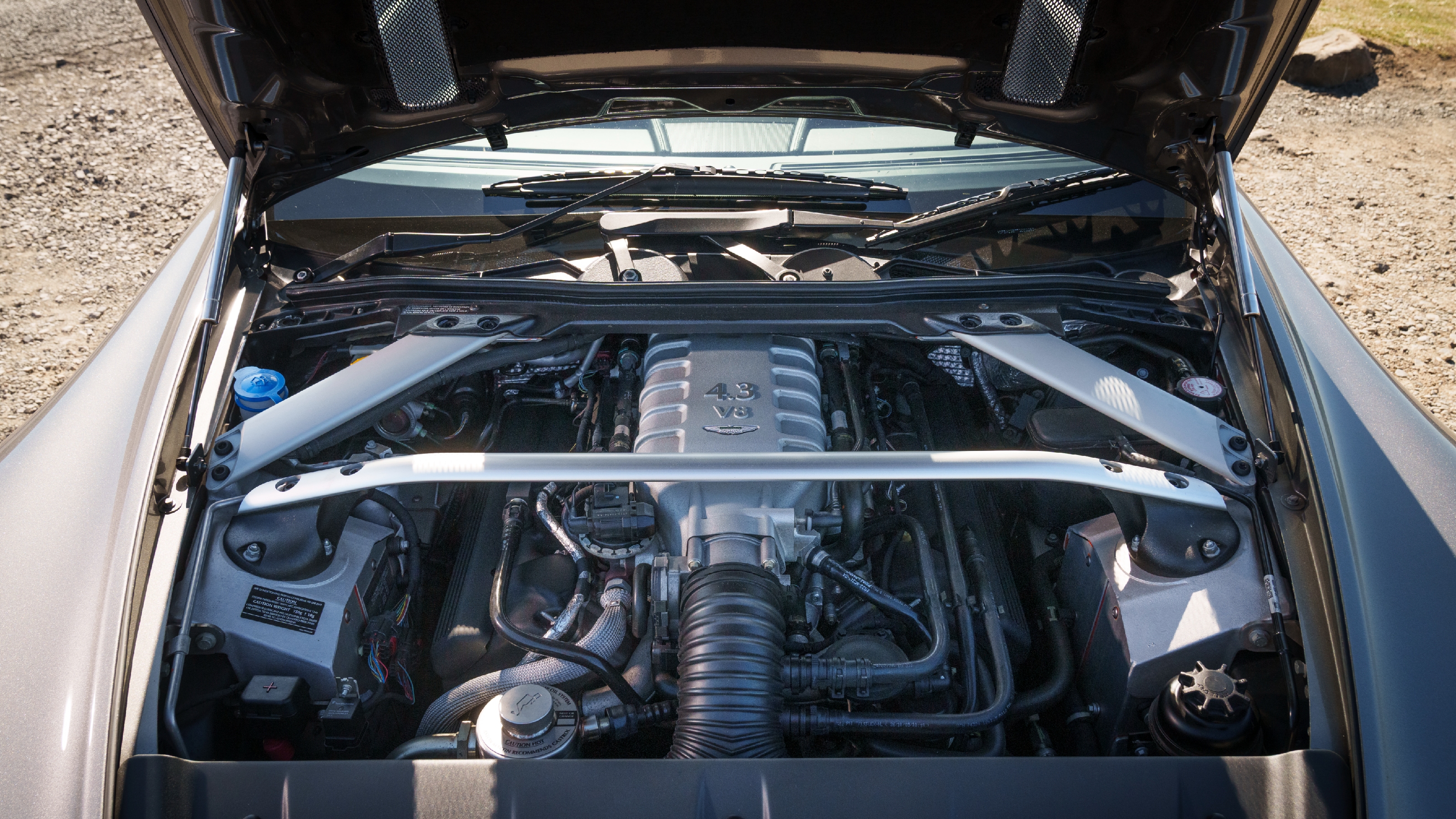 Aston Martin V8 Vantage