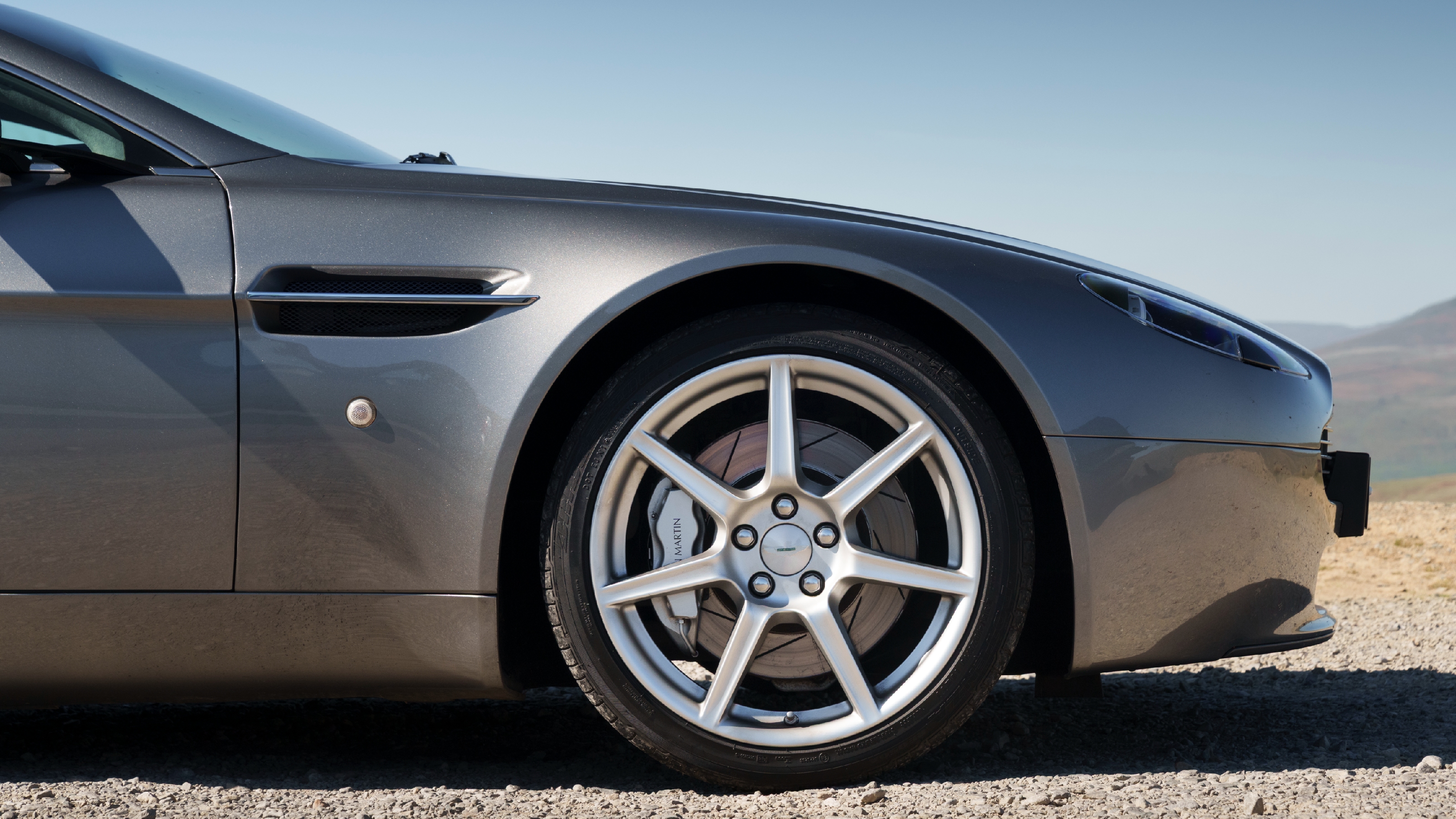 Aston Martin V8 Vantage