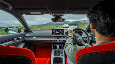 Honda Civic Type R (FL5) – interior