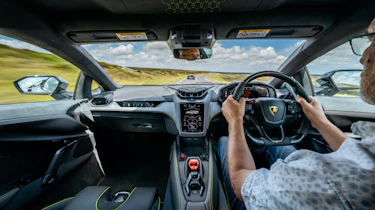 Lamborghini Revuelto