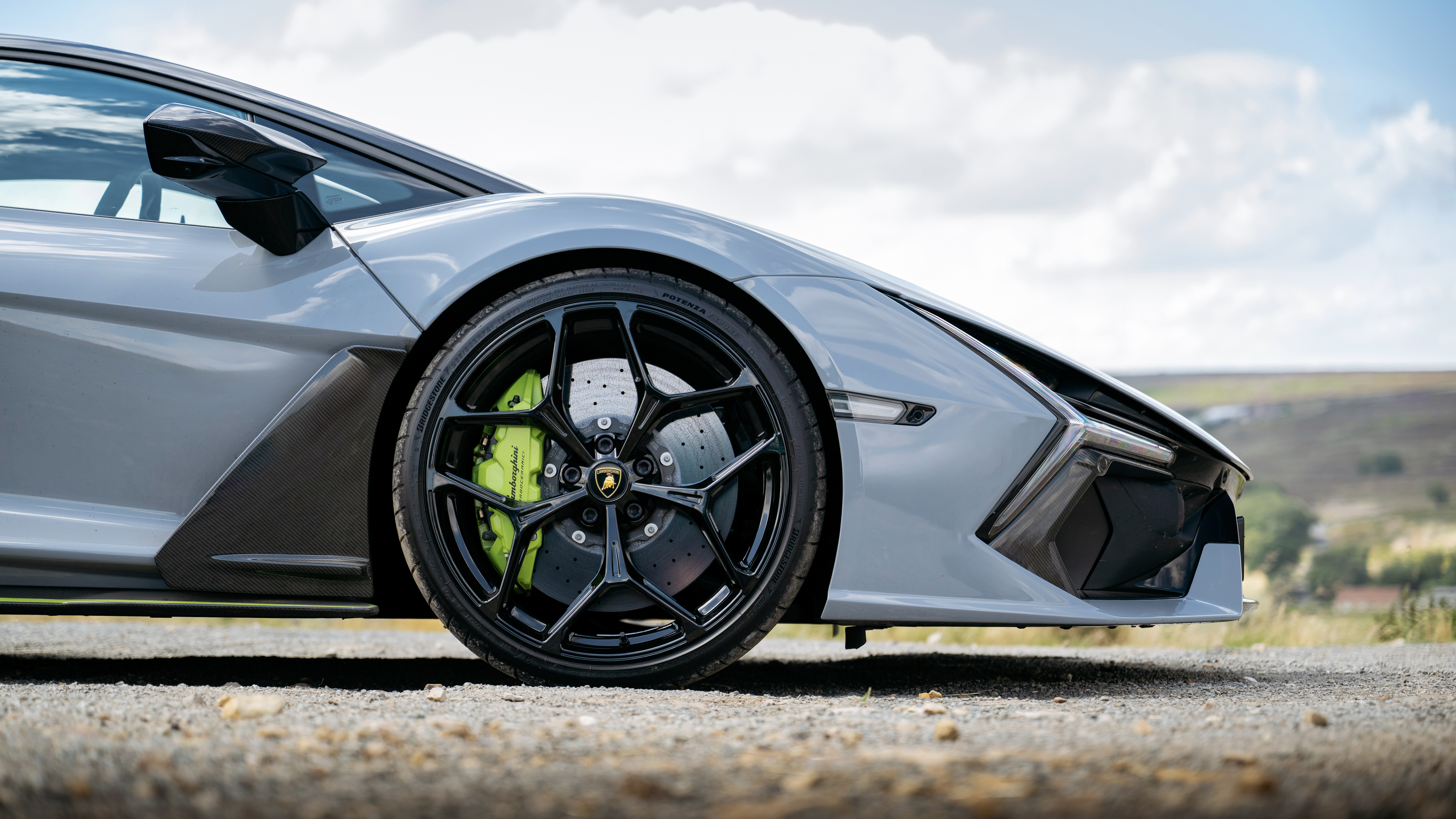 Lamborghini Revuelto