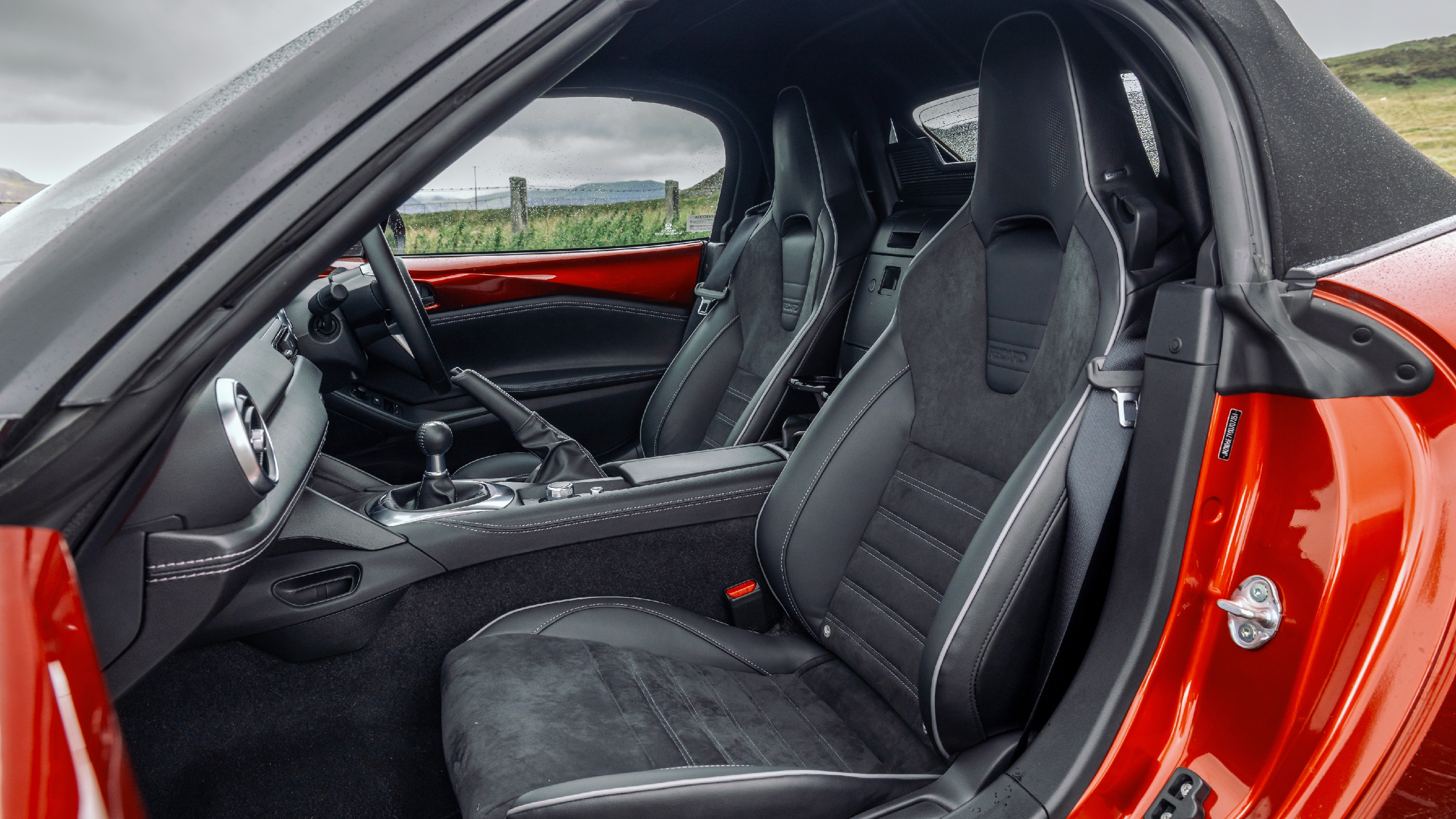 Mazda MX-5 interior