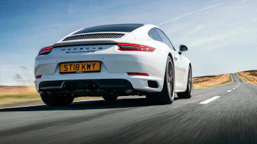 Porsche 911 Carrera GTS
