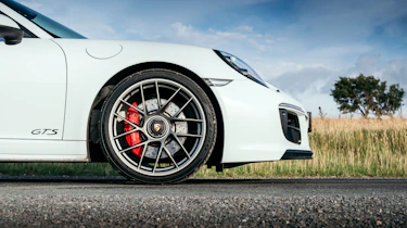 Porsche 911 Carrera GTS