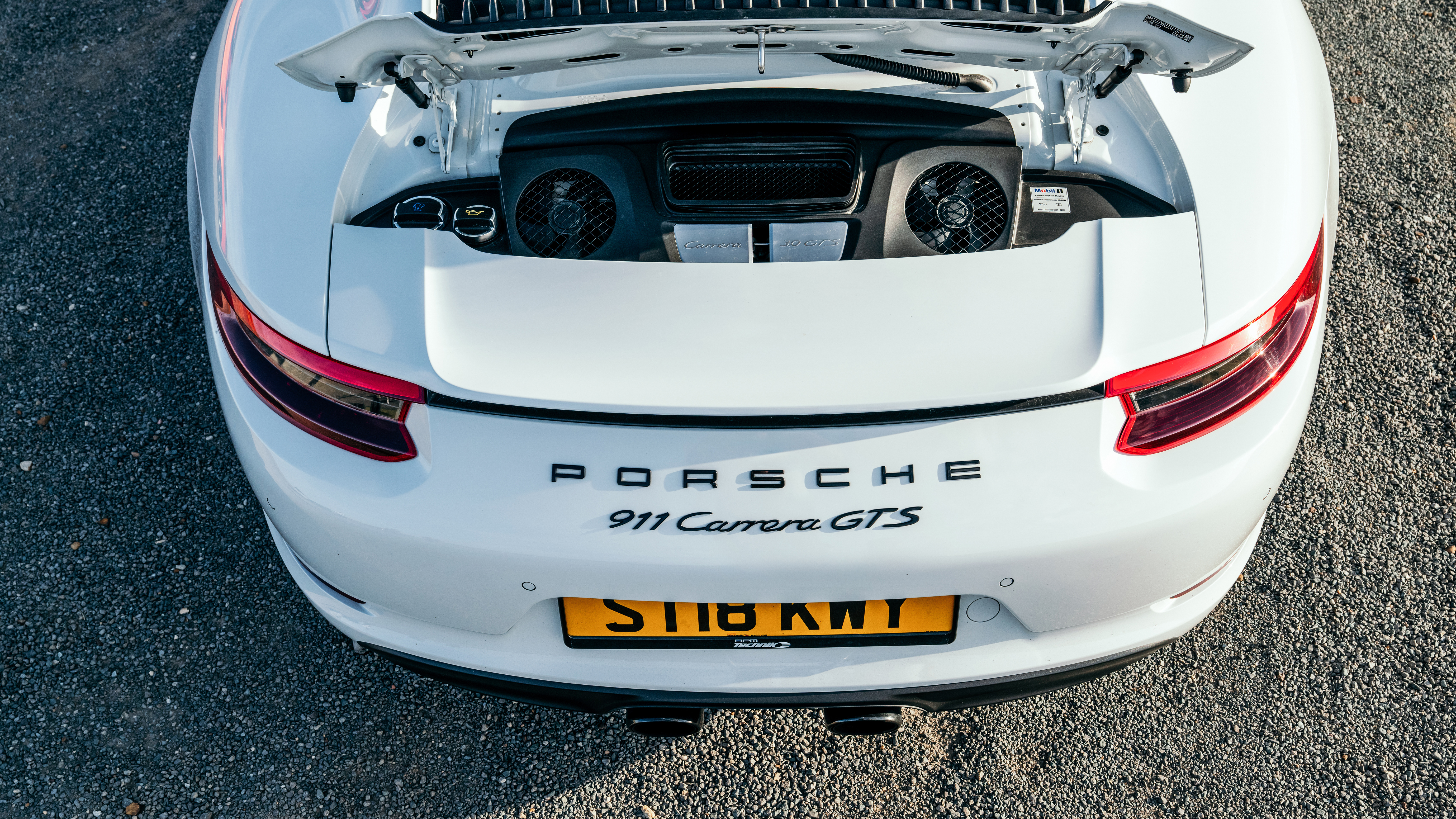 Porsche 911 Carrera GTS