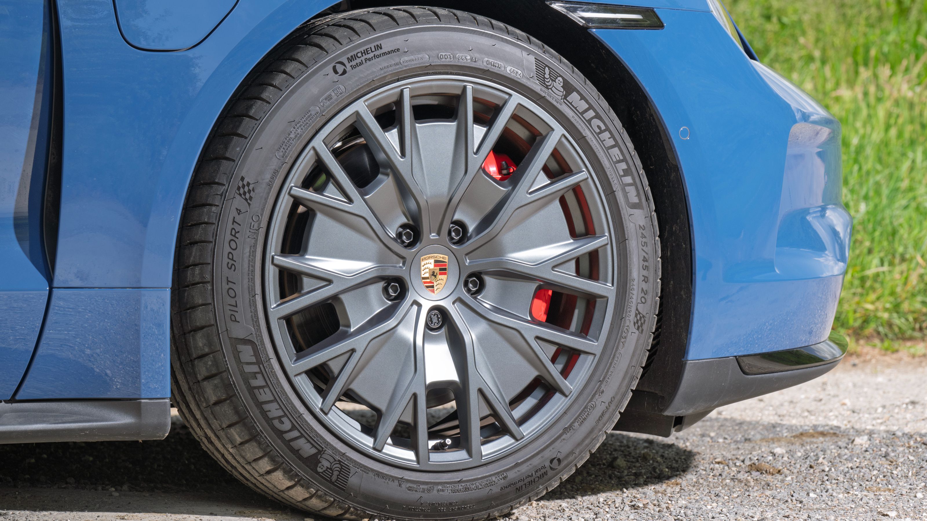 Porsche Taycan GTS wheels