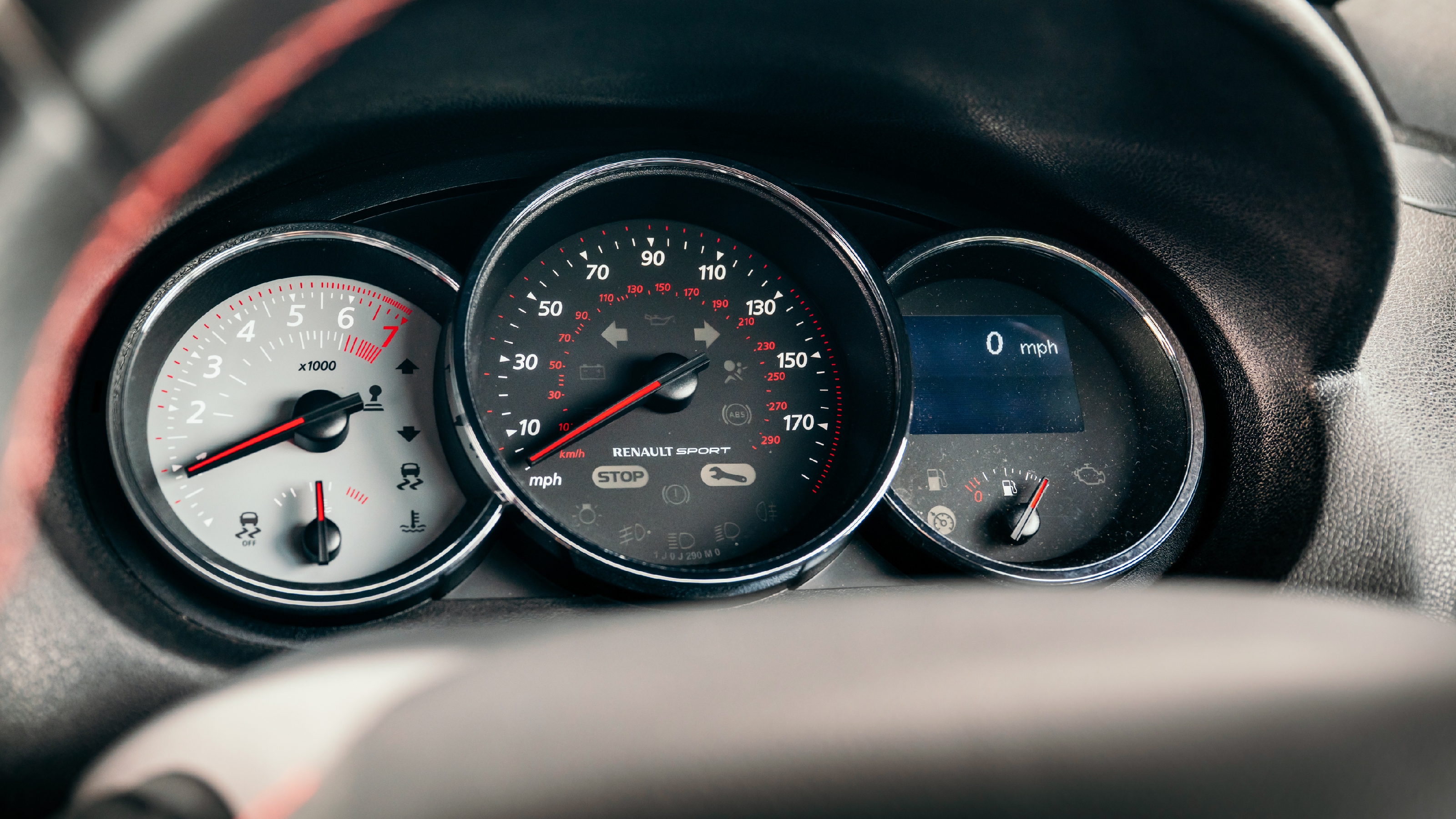 Renault Mégane RS dials