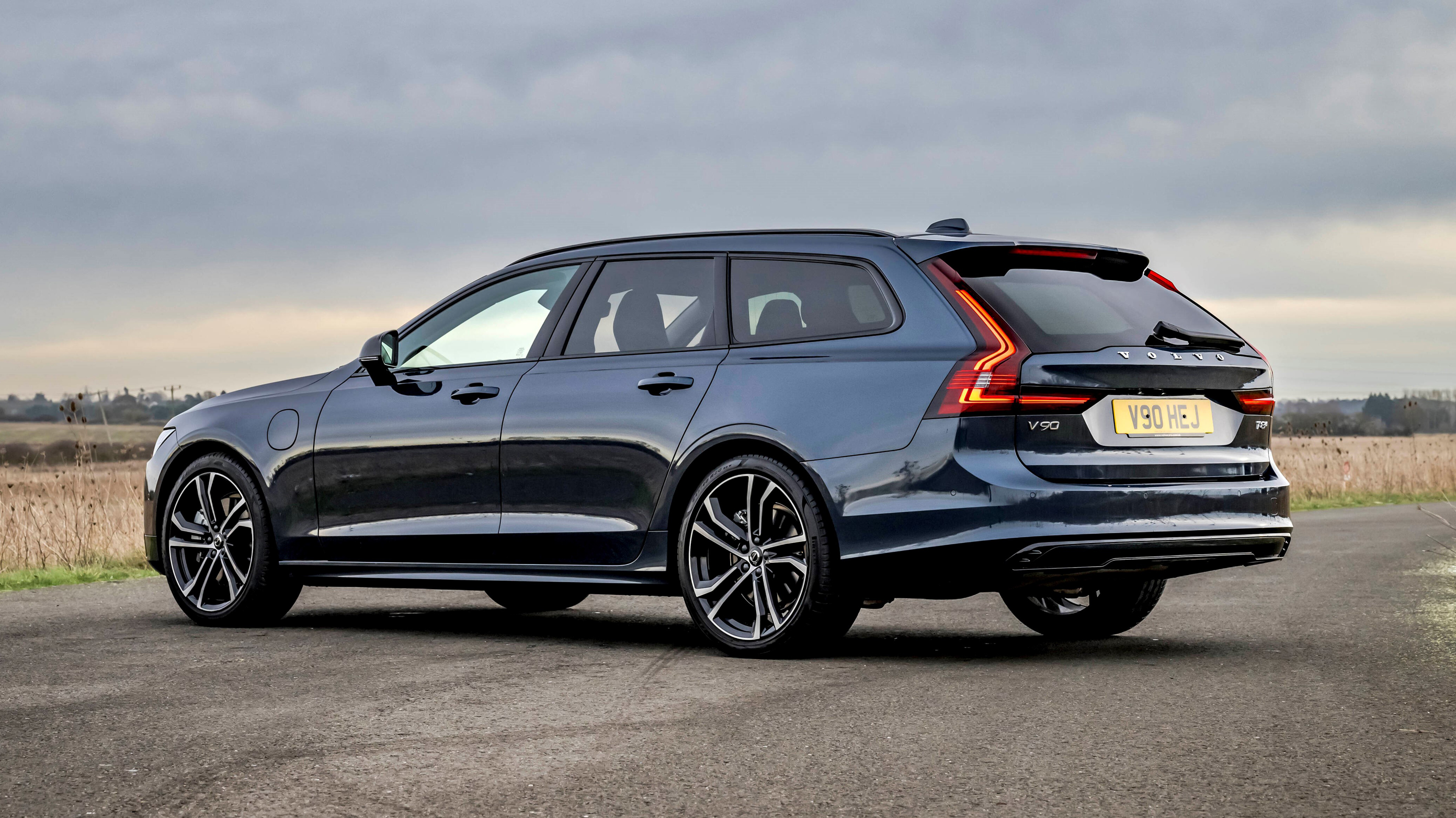 Volvo V90